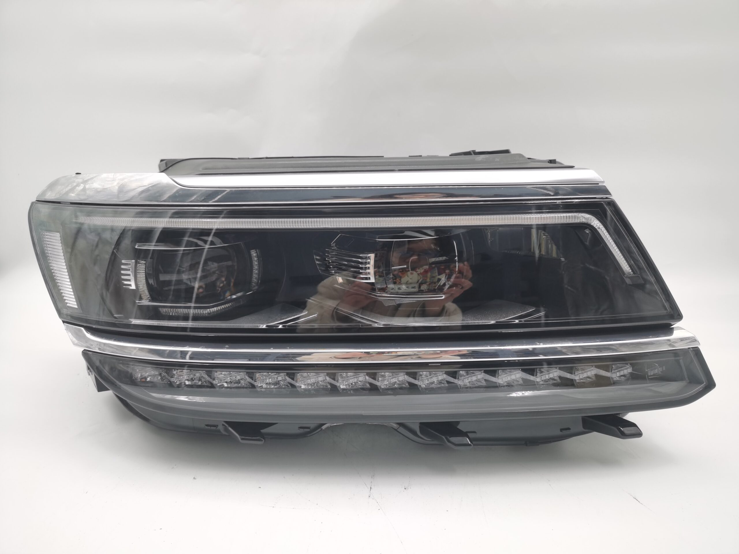 VOLKSWAGEN TIGUAN 2017-2020 LED R.H.S HEADLIGHT ASSEMBLY