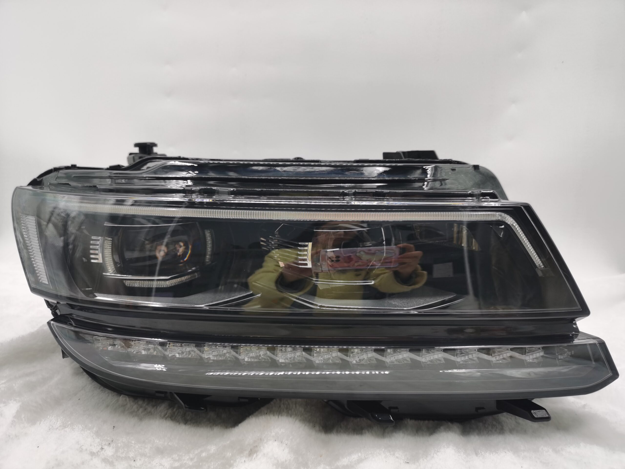 VOLKSWAGEN TIGUAN 2017-2020 LED R.H.S HEADLIGHT ASSEMBLY