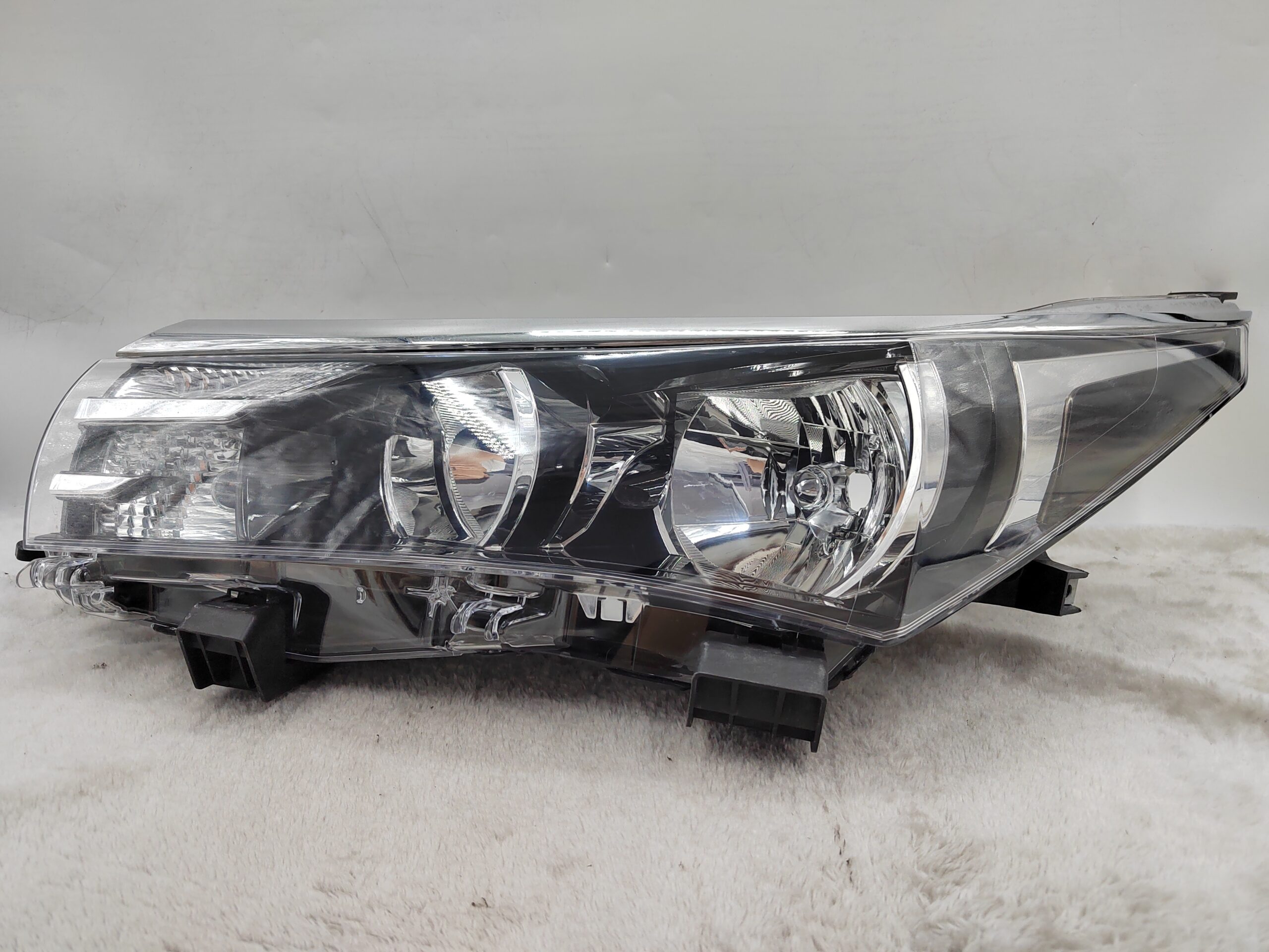 TOYOTA COROLLA 2014-2016 HALOGEN L.H.S HEADLIGHT ASSEMBLY