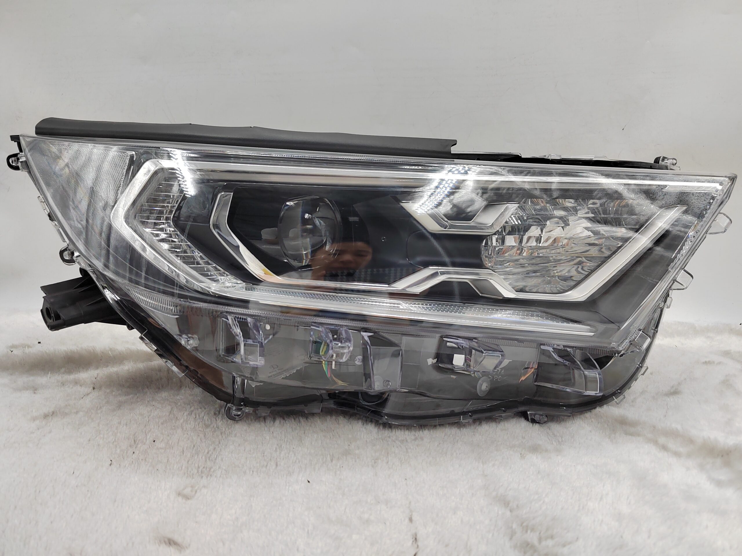 TOYOTA RAV4 V XA50 2019-2021 LED R.H.S HEADLIGHT ASSEMBLY