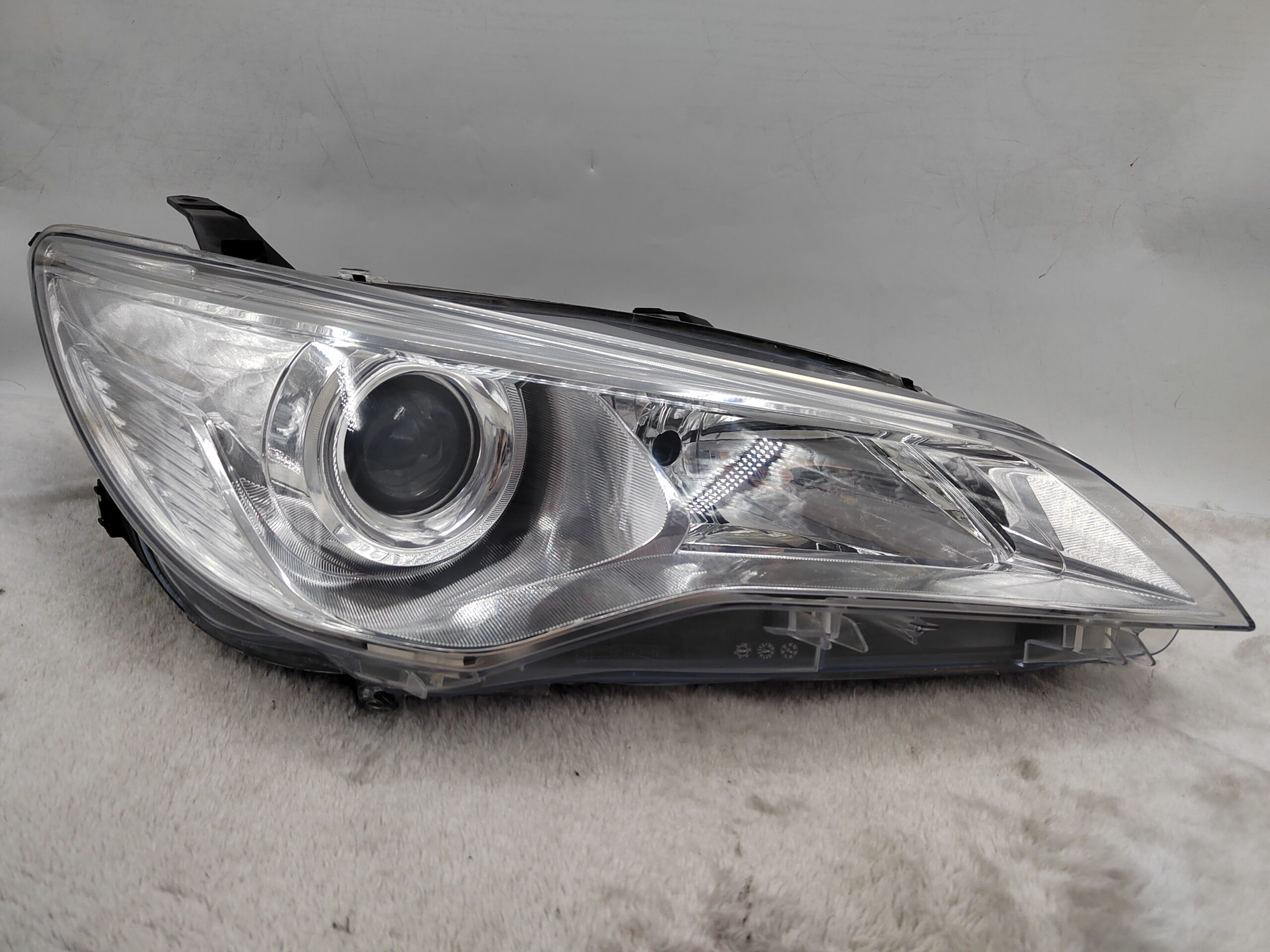 TOYOTA CAMRY ASV50R 2015-2017 HALOGEN R.H.S HEADLIGHT ASSEMBLY