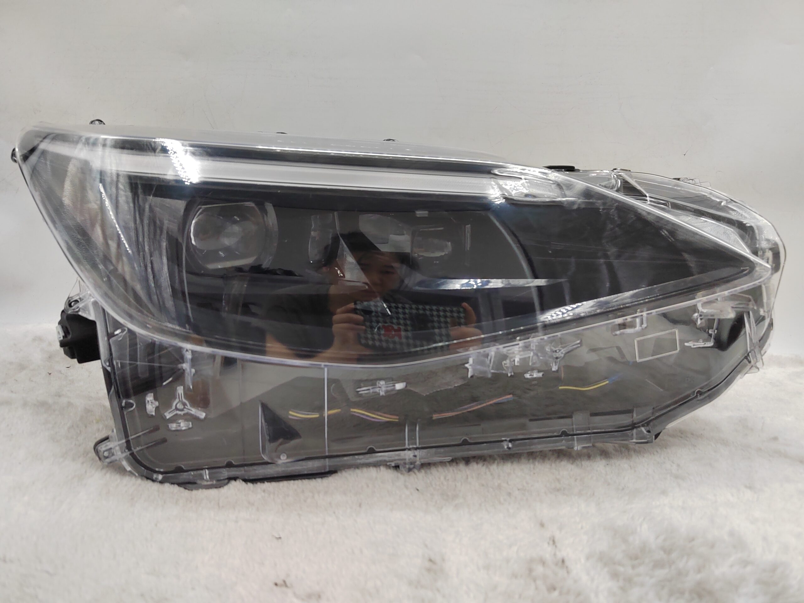 TOYOTA YARIS CROSS MXPB10 2020-2023 LED R.H.S HEADLIGHT ASSEMBLY