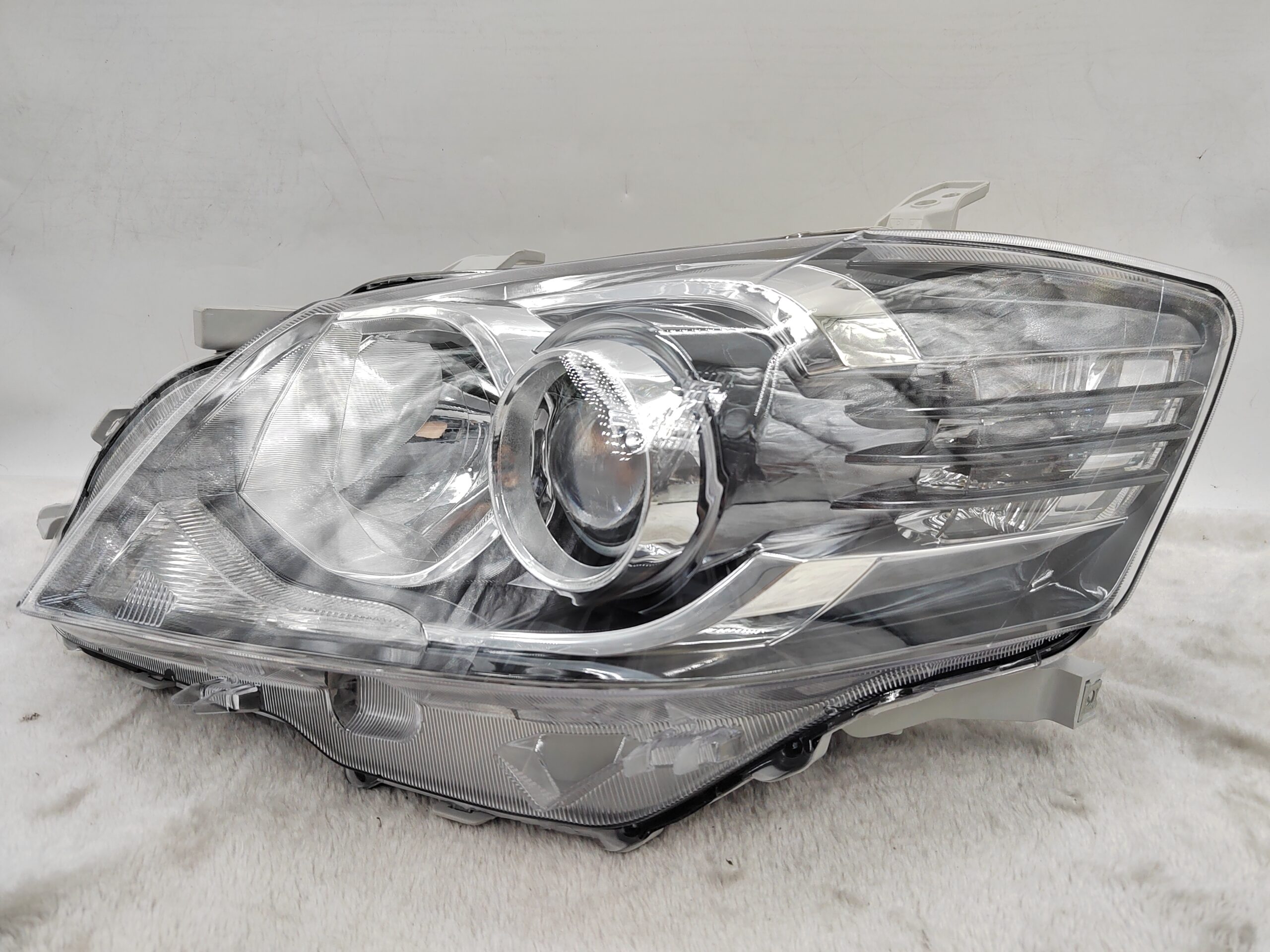 TOYOTA AURION CAMRY ACV40 2009-2012 HALOGEN L.H.S HEADLIGHT ASSEMBLY