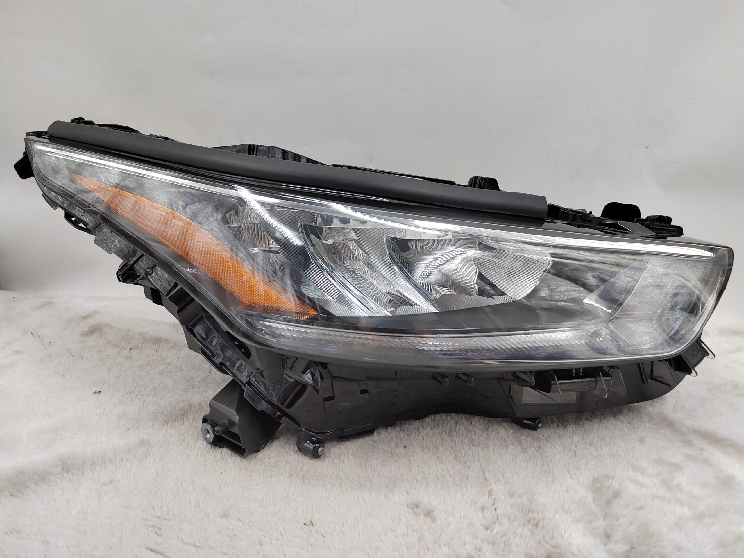 TOYOTA KLUGER 2020-2023 LED R.H.S HEADLIGHT ASSEMBLY