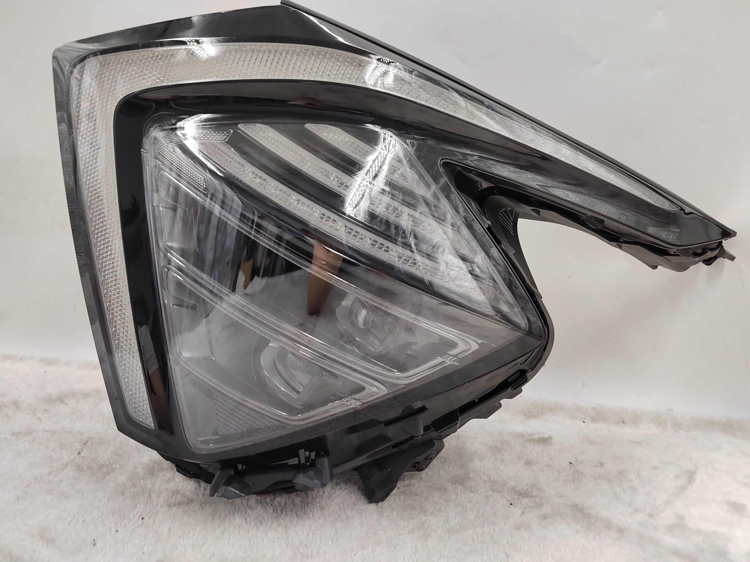 KIA SPORTAGE 2022-2024 LED L.H.S HEADLIGHT ASSEMBLY