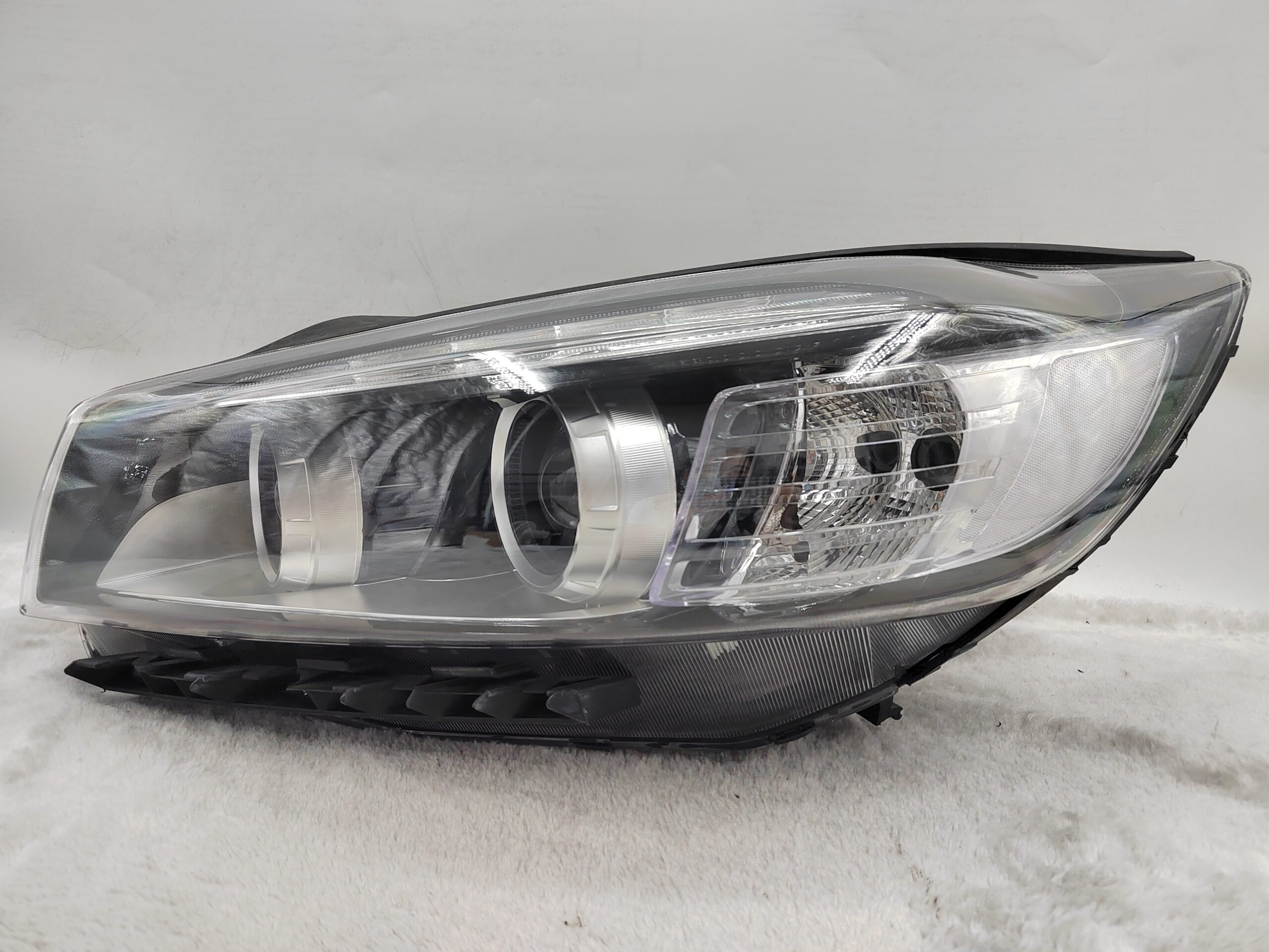 KIA SORENTO 2019-2020 XENON L.H.S HEADLIGHT ASSEMBLY