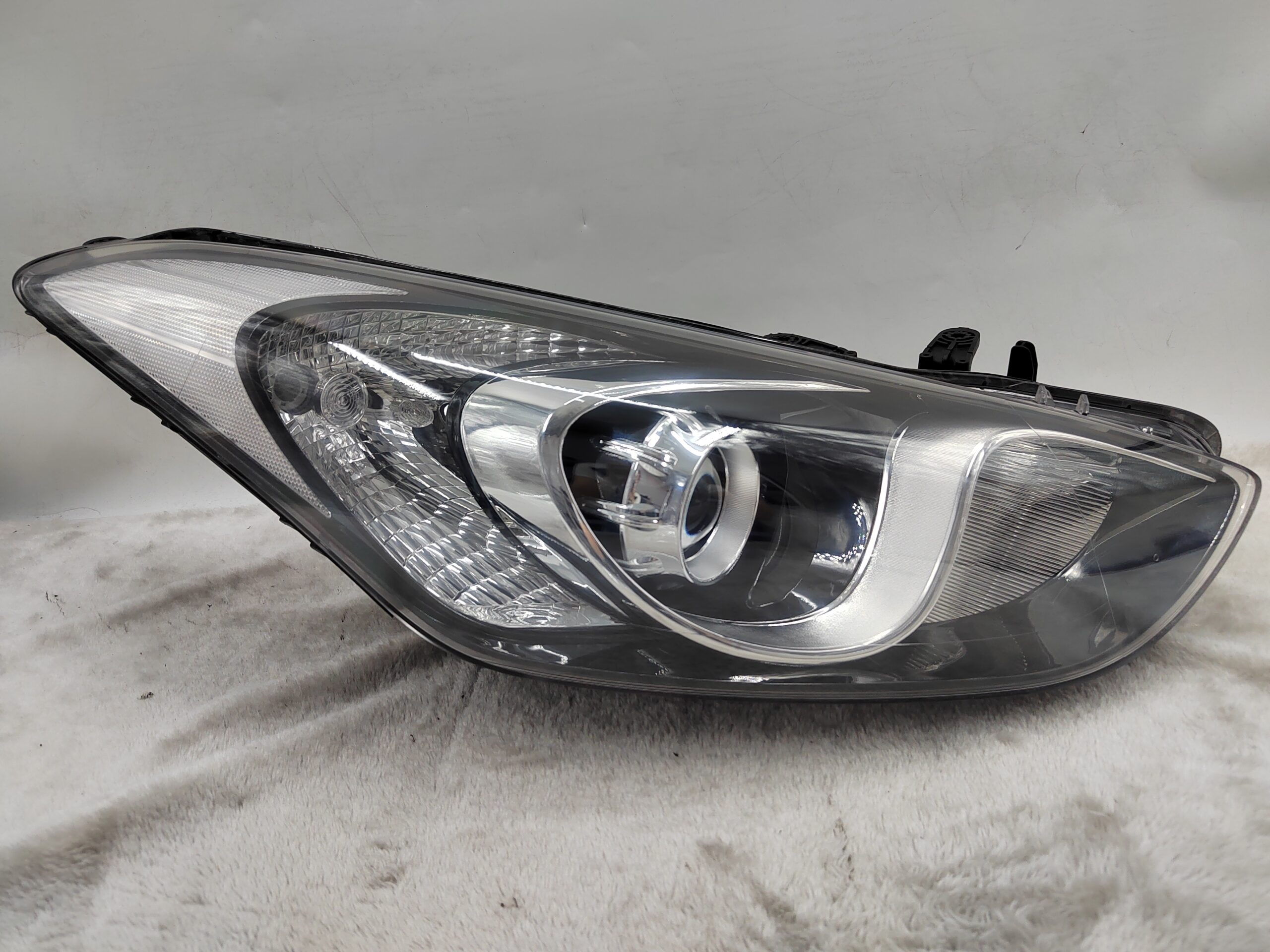 HYUNDAI I30 GD 2012-2016 HALOGEN R.H.S HEADLIGHT ASSEMBLY