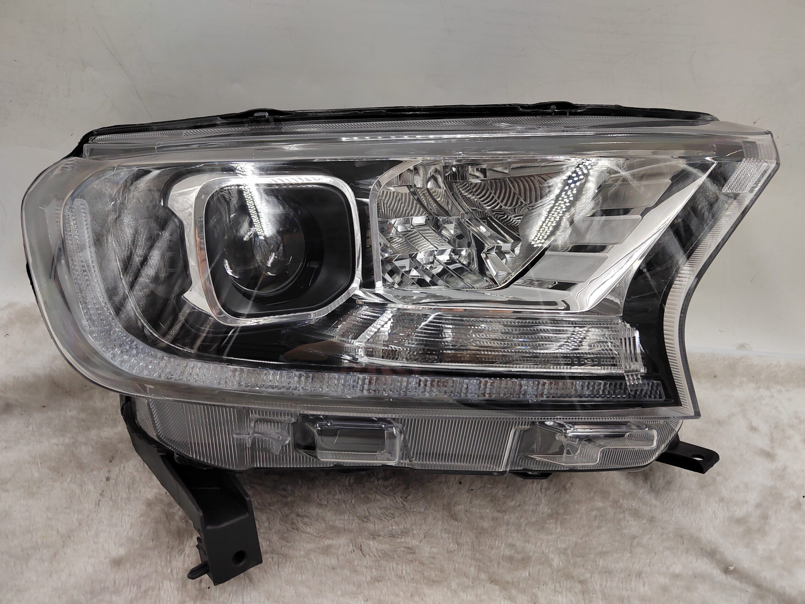 FORD EVEREST RANGER 2020-2021 LED R.H.S HEADLIGHT ASSEMBLY