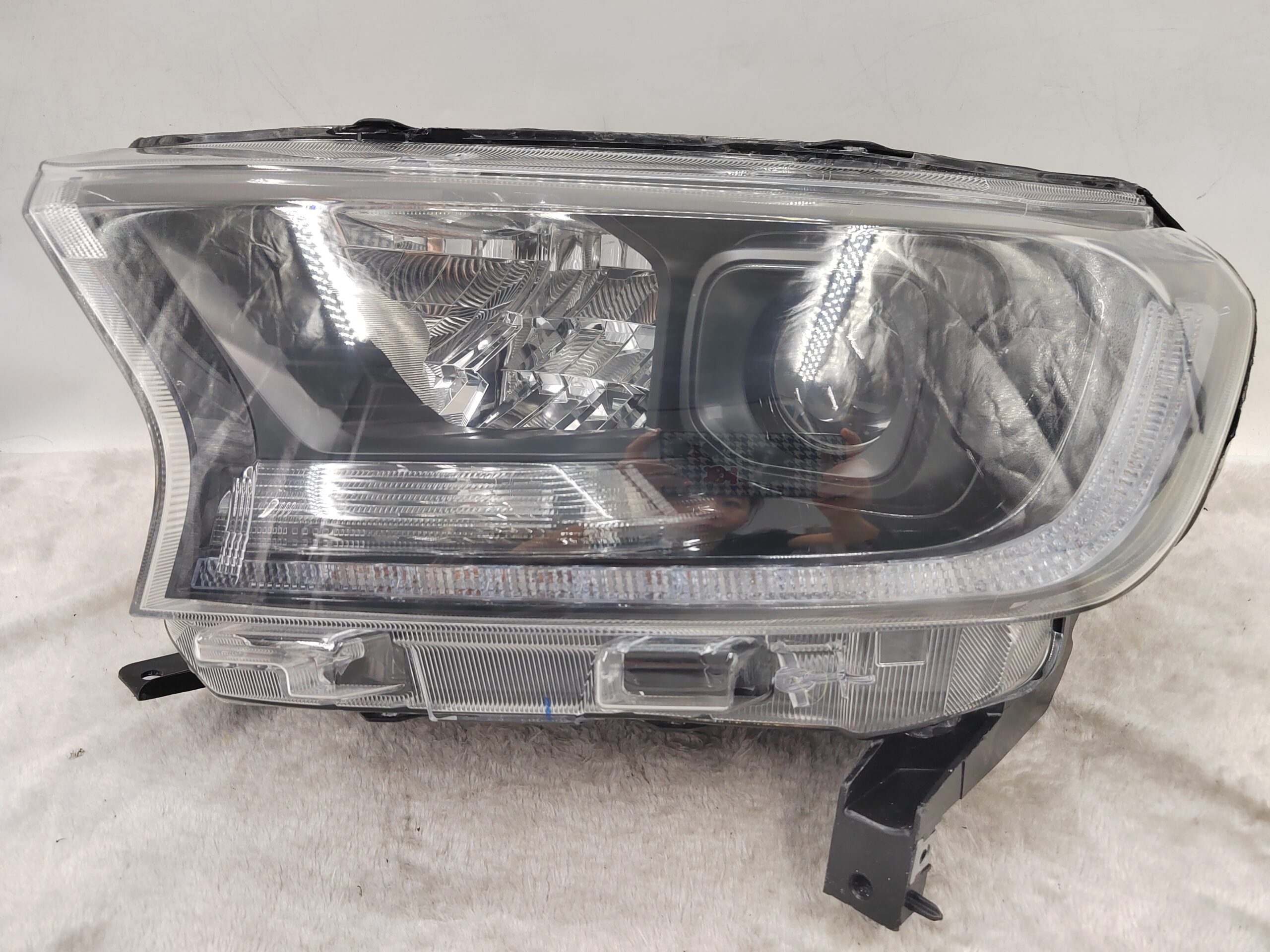 FORD EVEREST RANGER 2020-2021 LED L.H.S HEADLIGHT ASSEMBLY