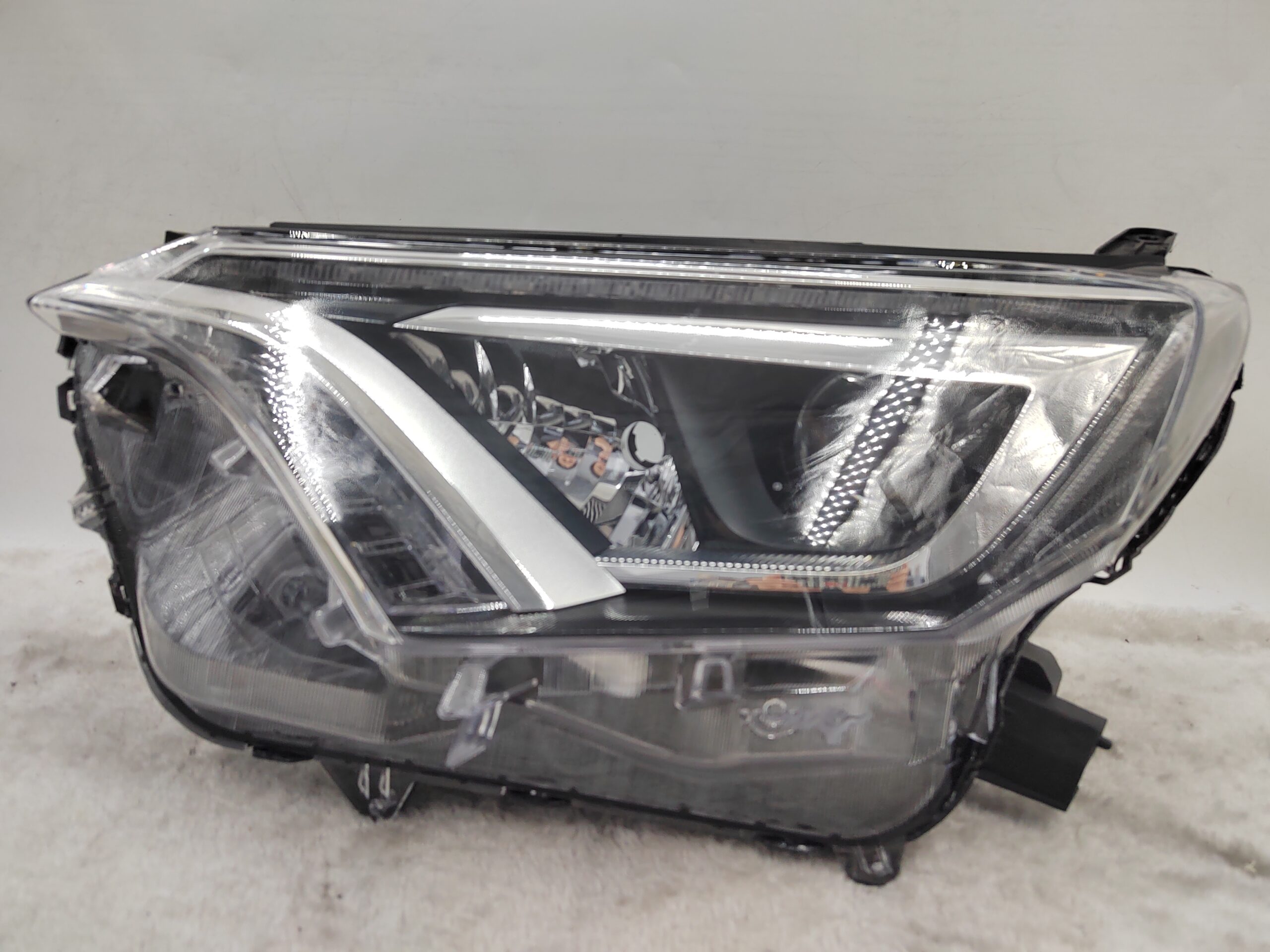 TOYOTA RAV4 4.5 XA40 2016-2018 LED L.H.S HEADLIGHT ASSEMBLY