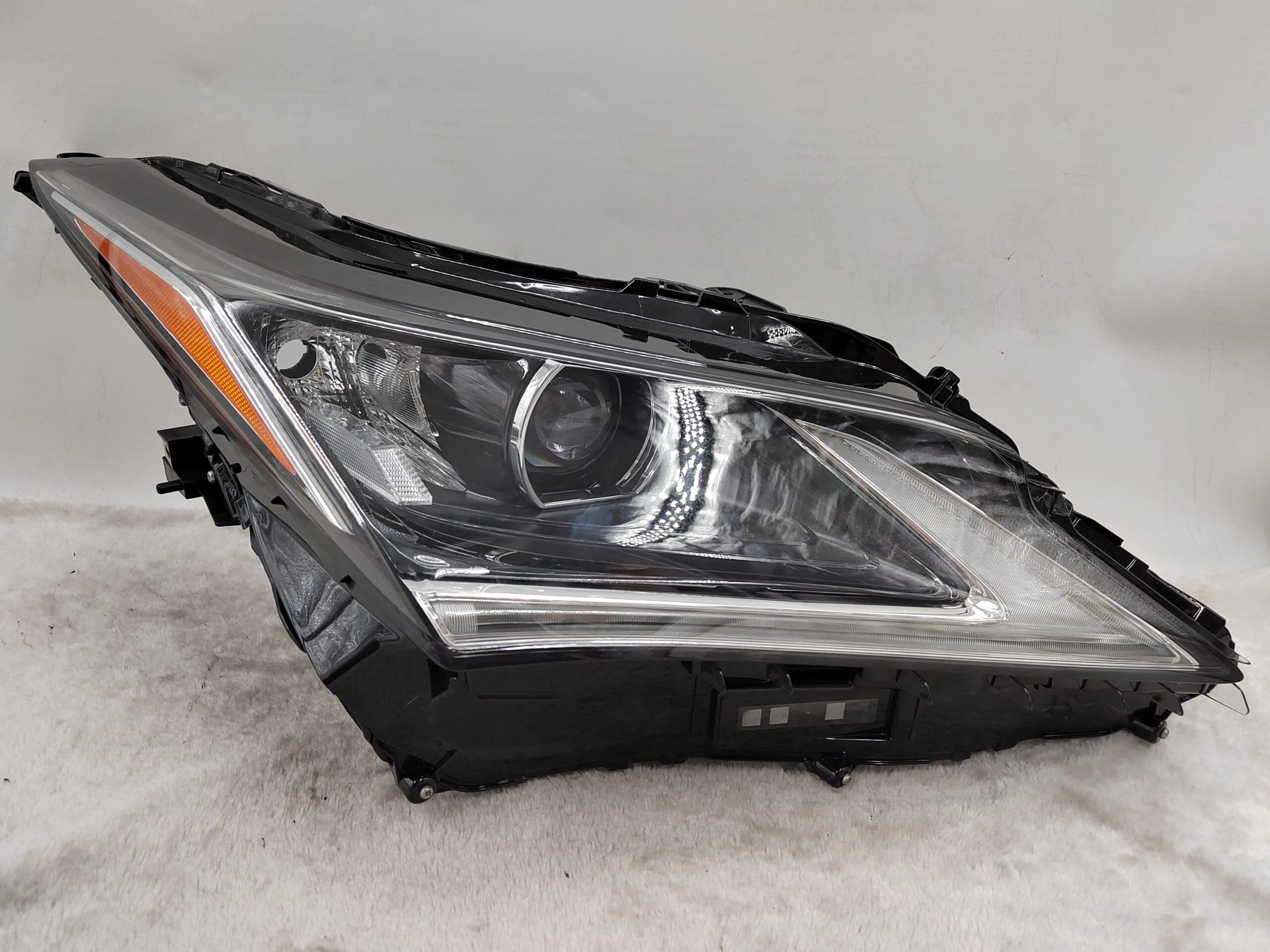 LEXUS RX 350 2016-2019 LEN LED R.H.S HEADLIGHT ASSEMBLY