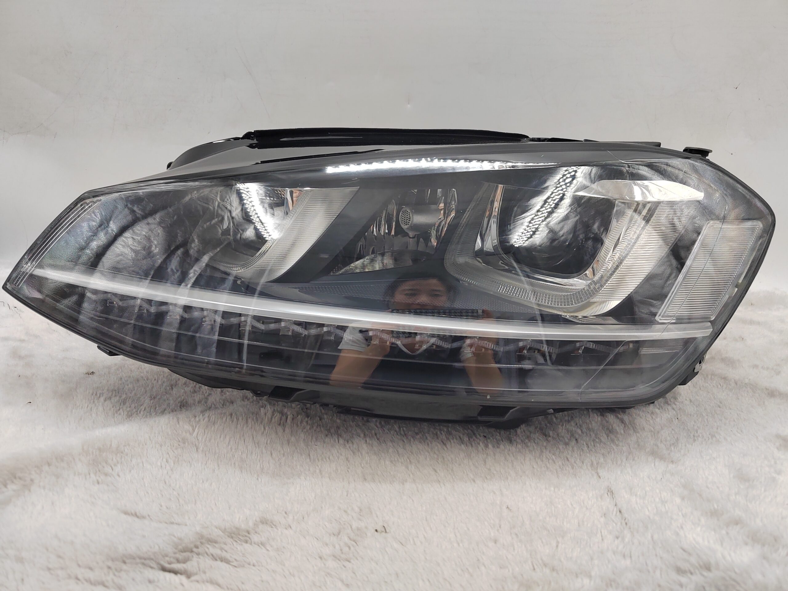 VOLKSWAGEN GOLF 2017-2019 XENON L.H.S HEADLIGHT ASSEMBLY