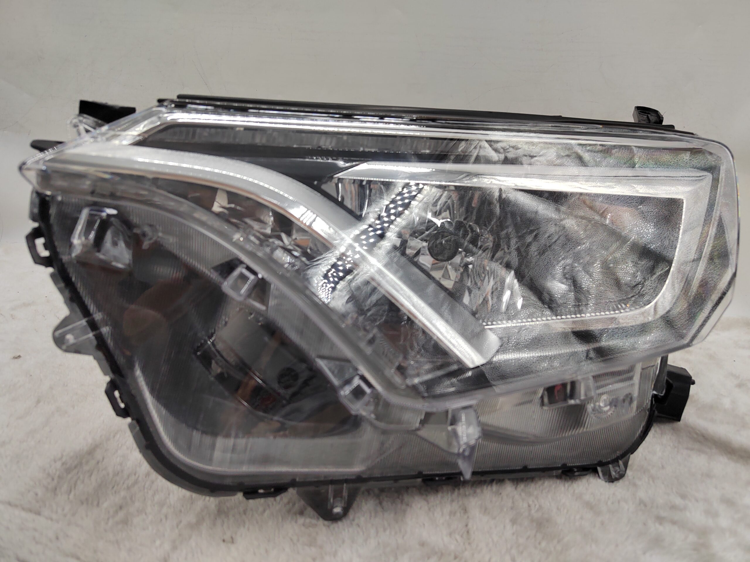 TOYOTA RAV4 4.5 XA40 2016-2018 LED L.H.S HEADLIGHT ASSEMBLY