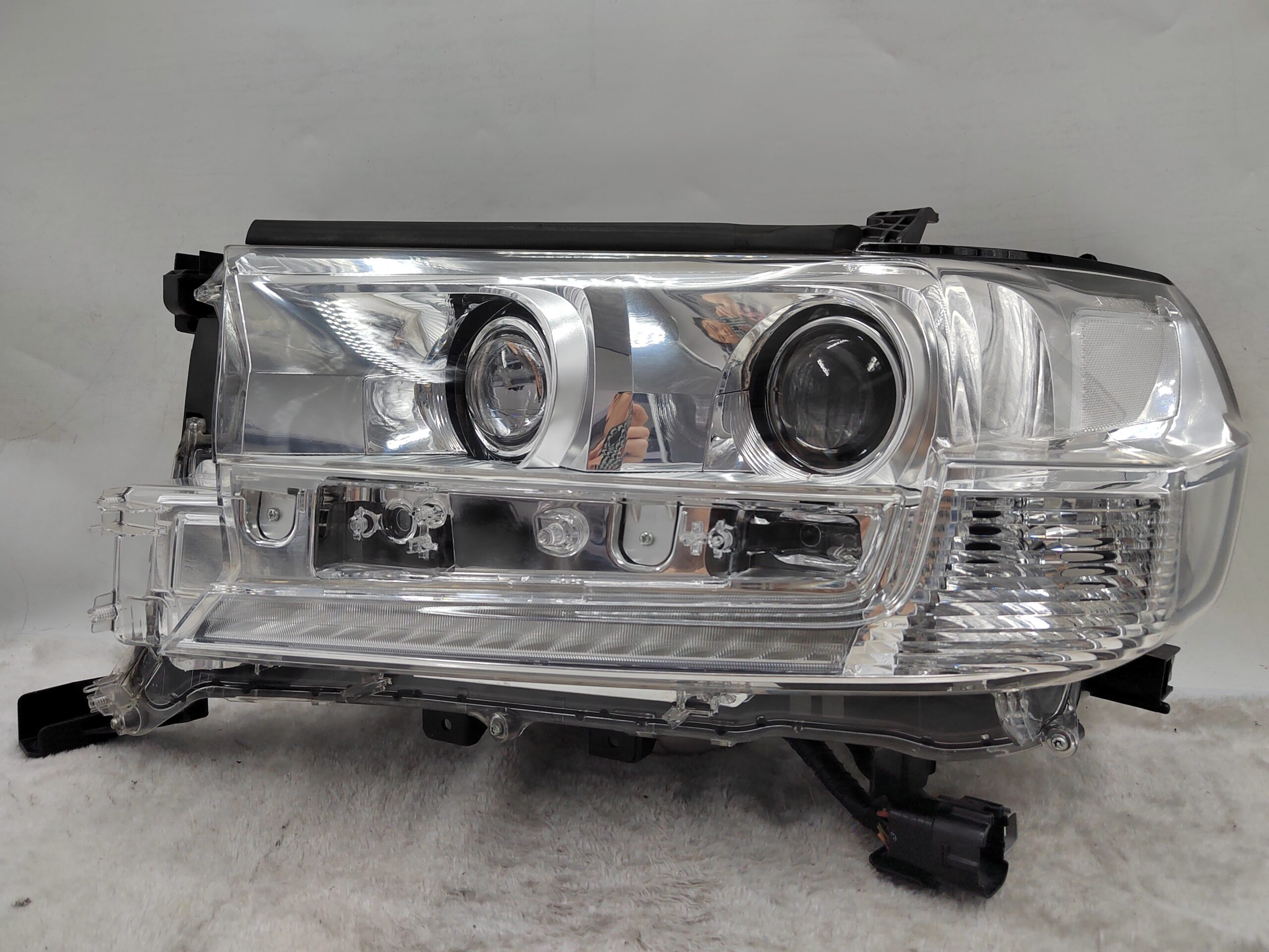 TOYOTA LANDCRUISER 200 SERIES VDJ200R 2016-2021 LED L.H.S HEADLIGHT ASSEMBLY