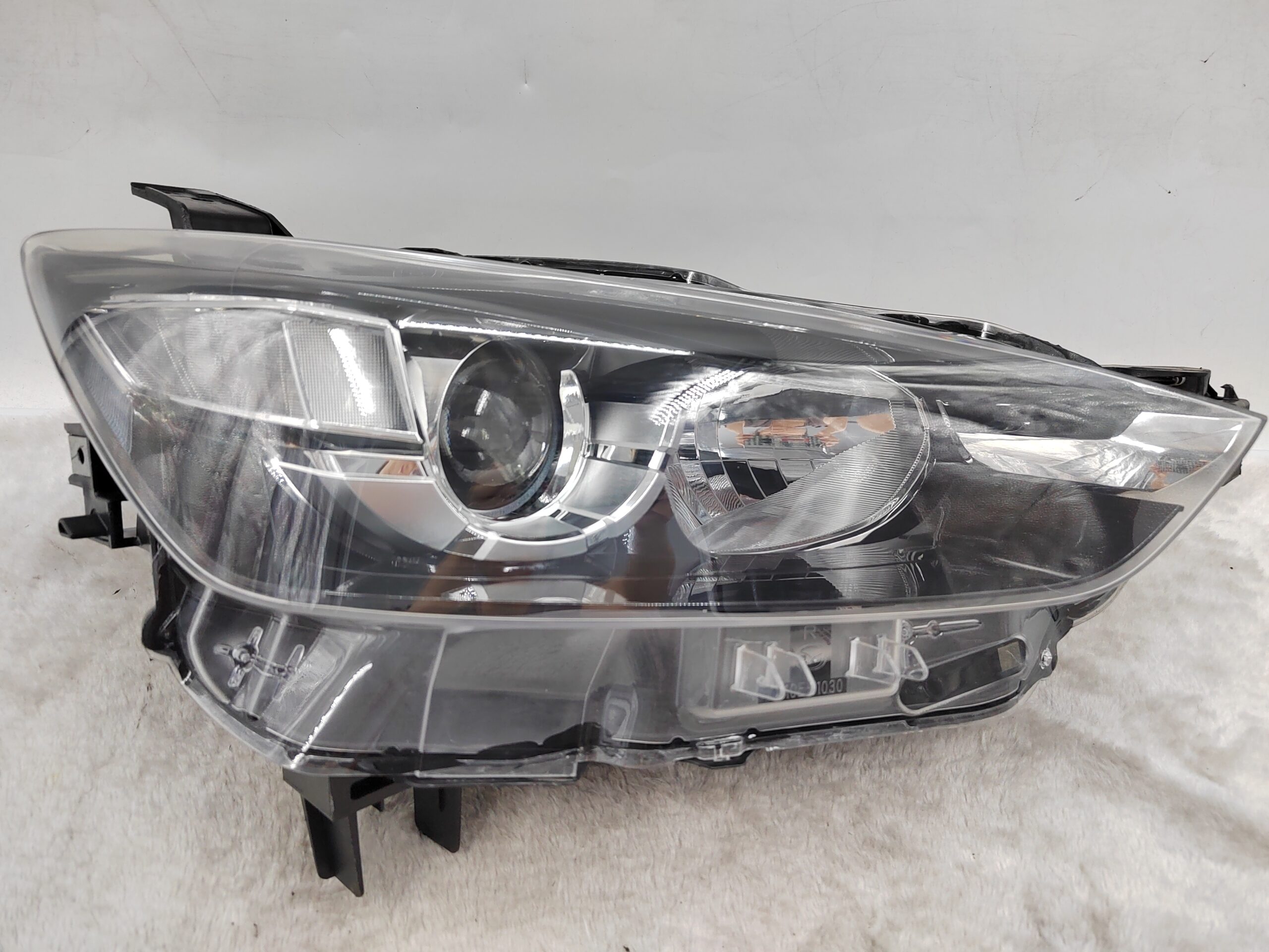 MAZDA CX-3 2016-2018 HALOGEN R.H.S HEADLIGHT ASSEMBLY