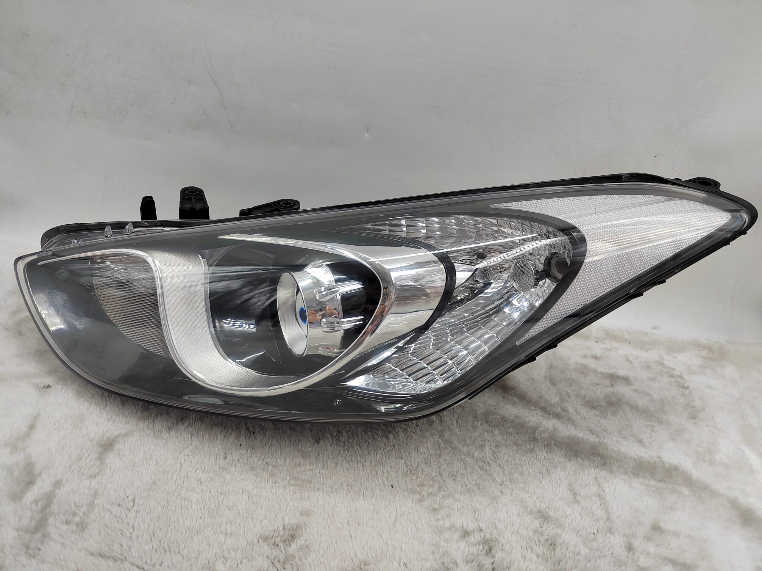 HYUNDAI I30 GD 2012-2016 HALOGEN L.H.S HEADLIGHT ASSEMBLY