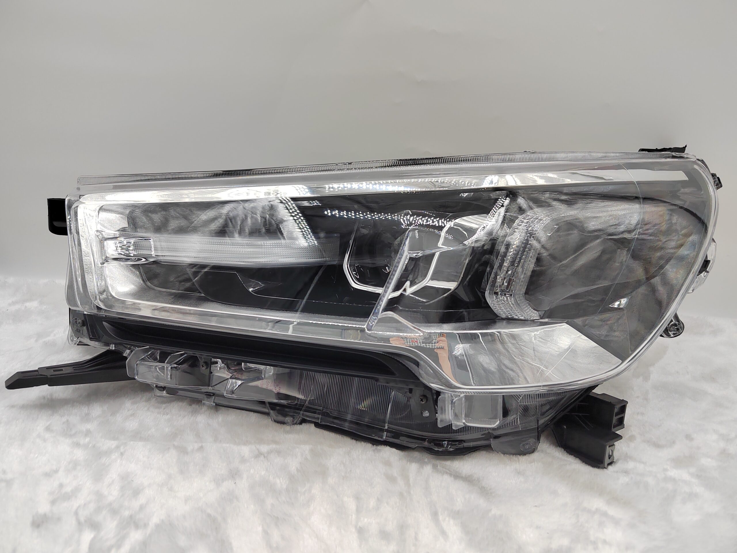 TOYOTA HILUX REVO 2020-2023 LED L.H.S HEADLIGHT ASSEMBLY