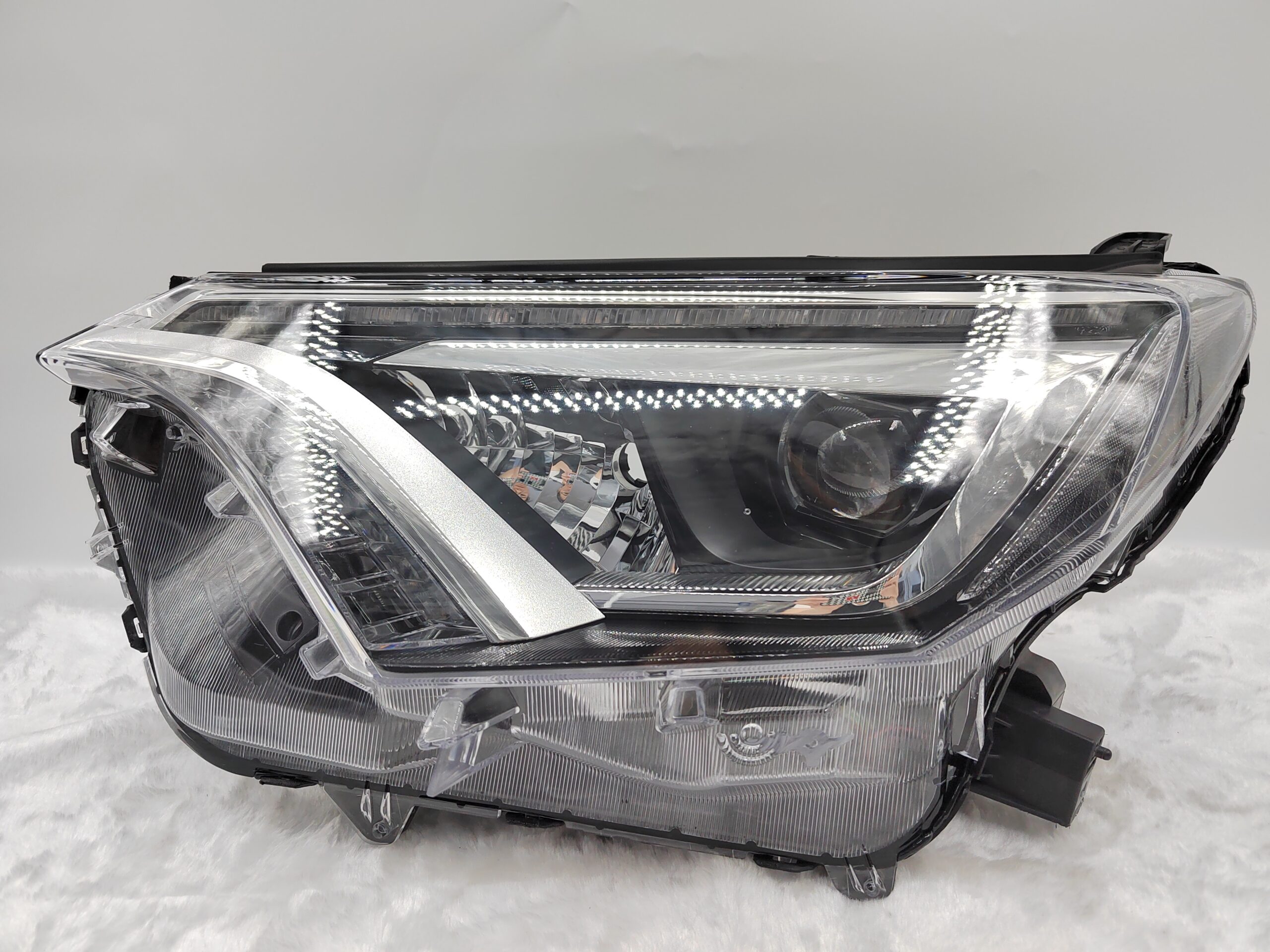 TOYOTA RAV4 4.5 XA40 2016-2018 LED L.H.S HEADLIGHT ASSEMBLY