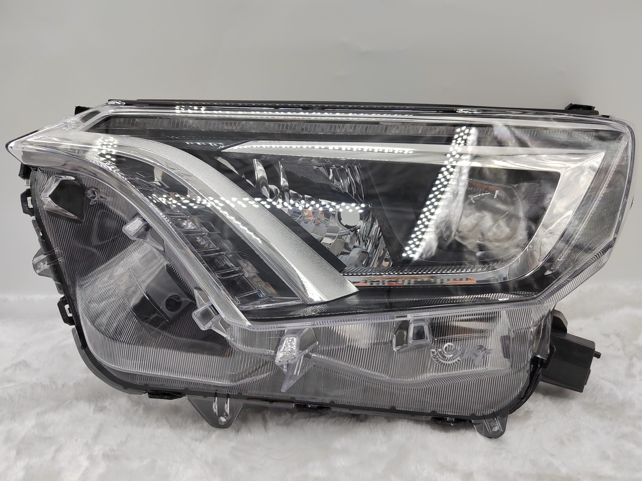 TOYOTA RAV4 4.5 XA40 2016-2018 LED L.H.S HEADLIGHT ASSEMBLY