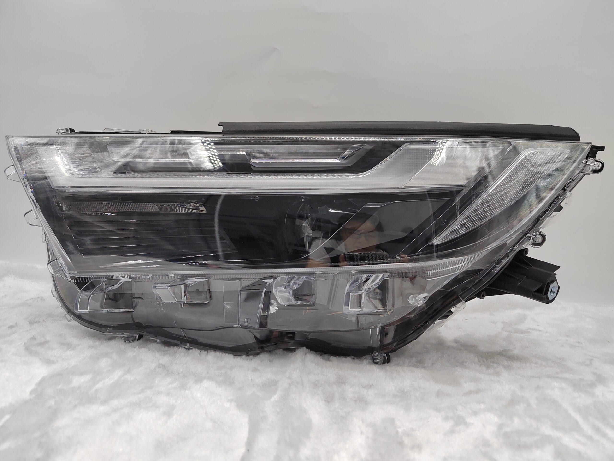 TOYOTA RAV4 2022-2023 LED L.H.S HEADLIGHT ASSEMBLY