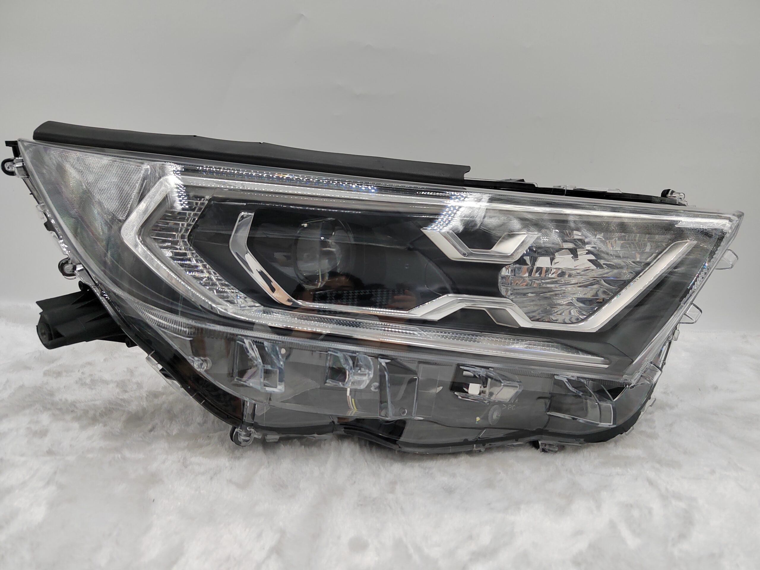 TOYOTA RAV4 V XA50 2019-2021 LED R.H.S HEADLIGHT ASSEMBLY