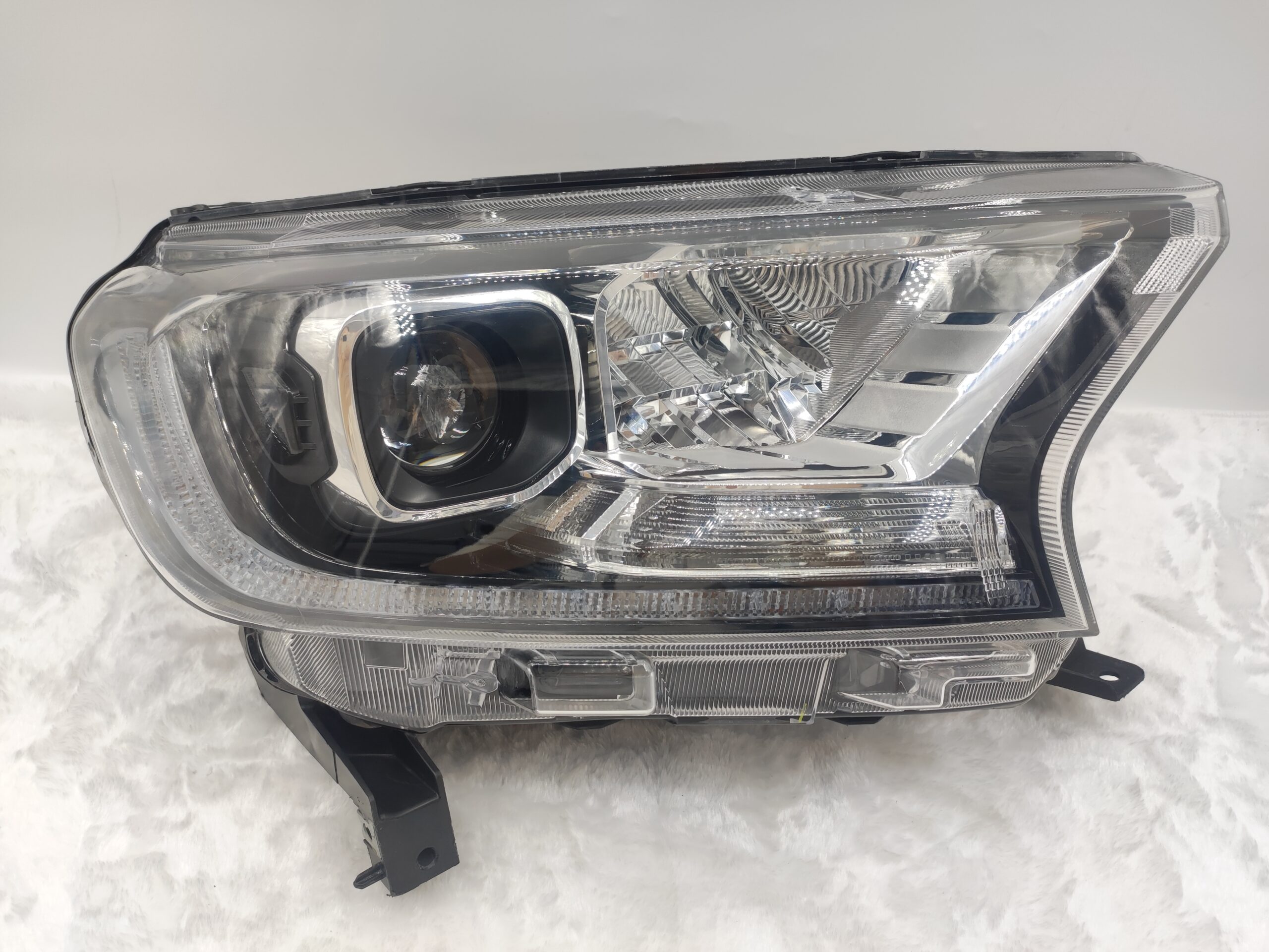 FORD EVEREST RANGER 2020-2021 LED R.H.S HEADLIGHT ASSEMBLY