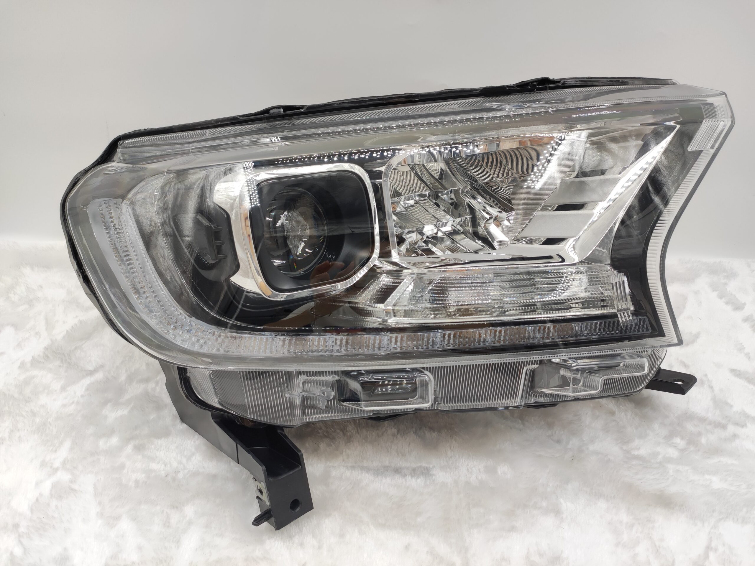 FORD EVEREST RANGER 2020-2021 LED R.H.S HEADLIGHT ASSEMBLY