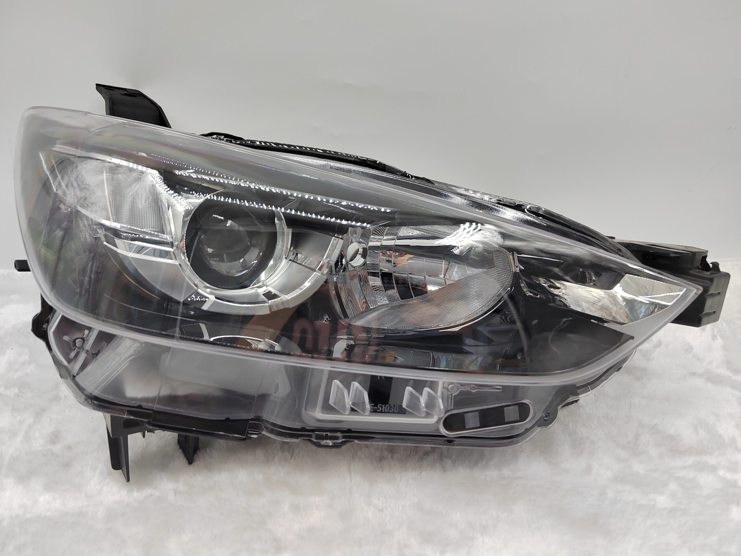 MAZDA CX-3 2016-2018 HALOGEN R.H.S HEADLIGHT ASSEMBLY