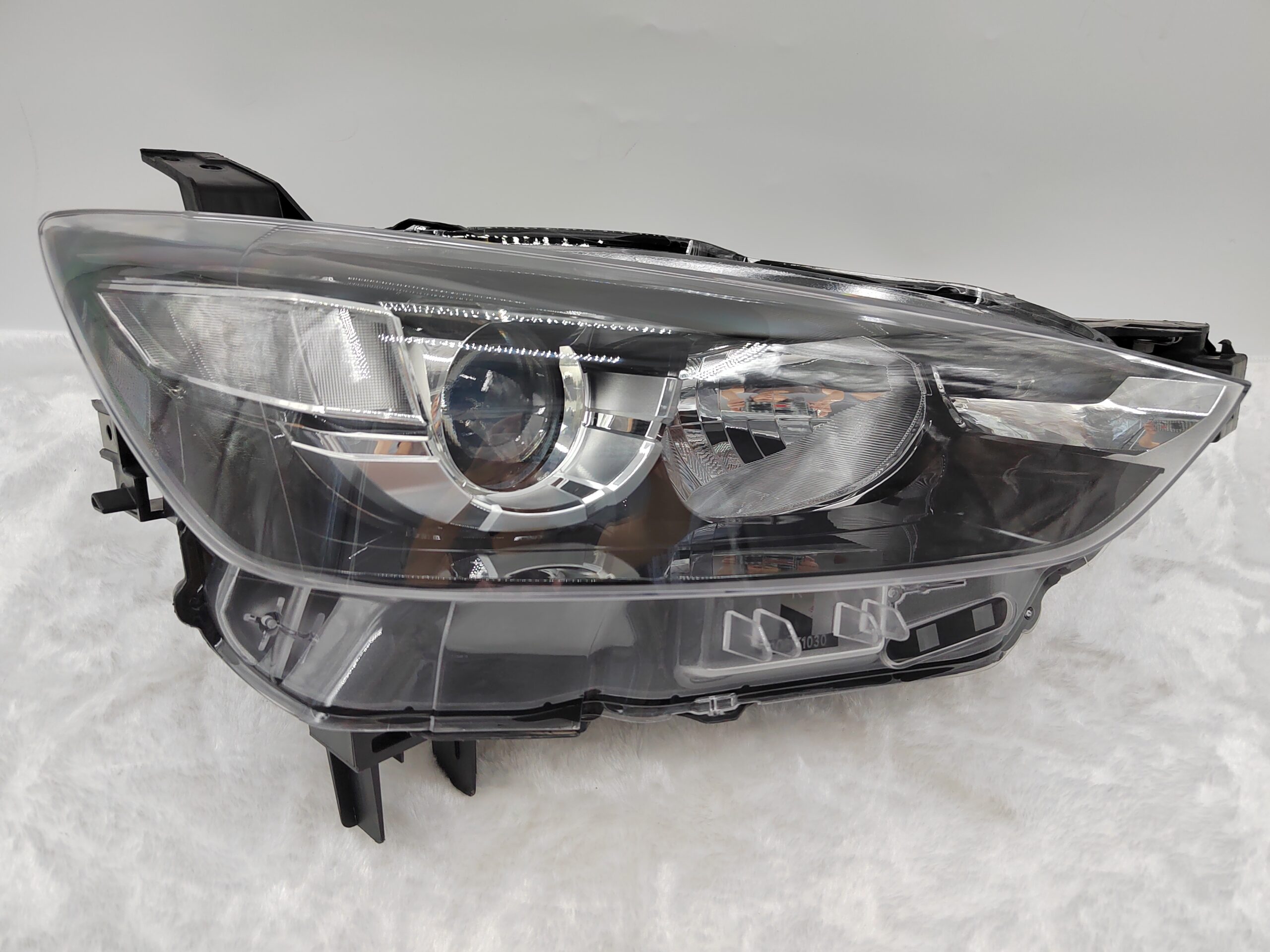 MAZDA CX-3 2016-2018 HALOGEN R.H.S HEADLIGHT ASSEMBLY