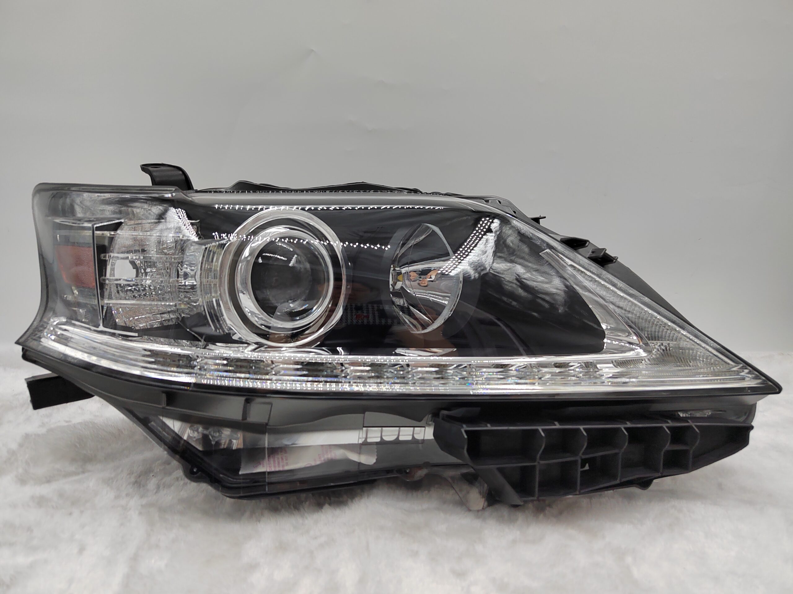 LEXUS RX 350 2013-2015 XENON R.H.S HEADLIGHT ASSEMBLY