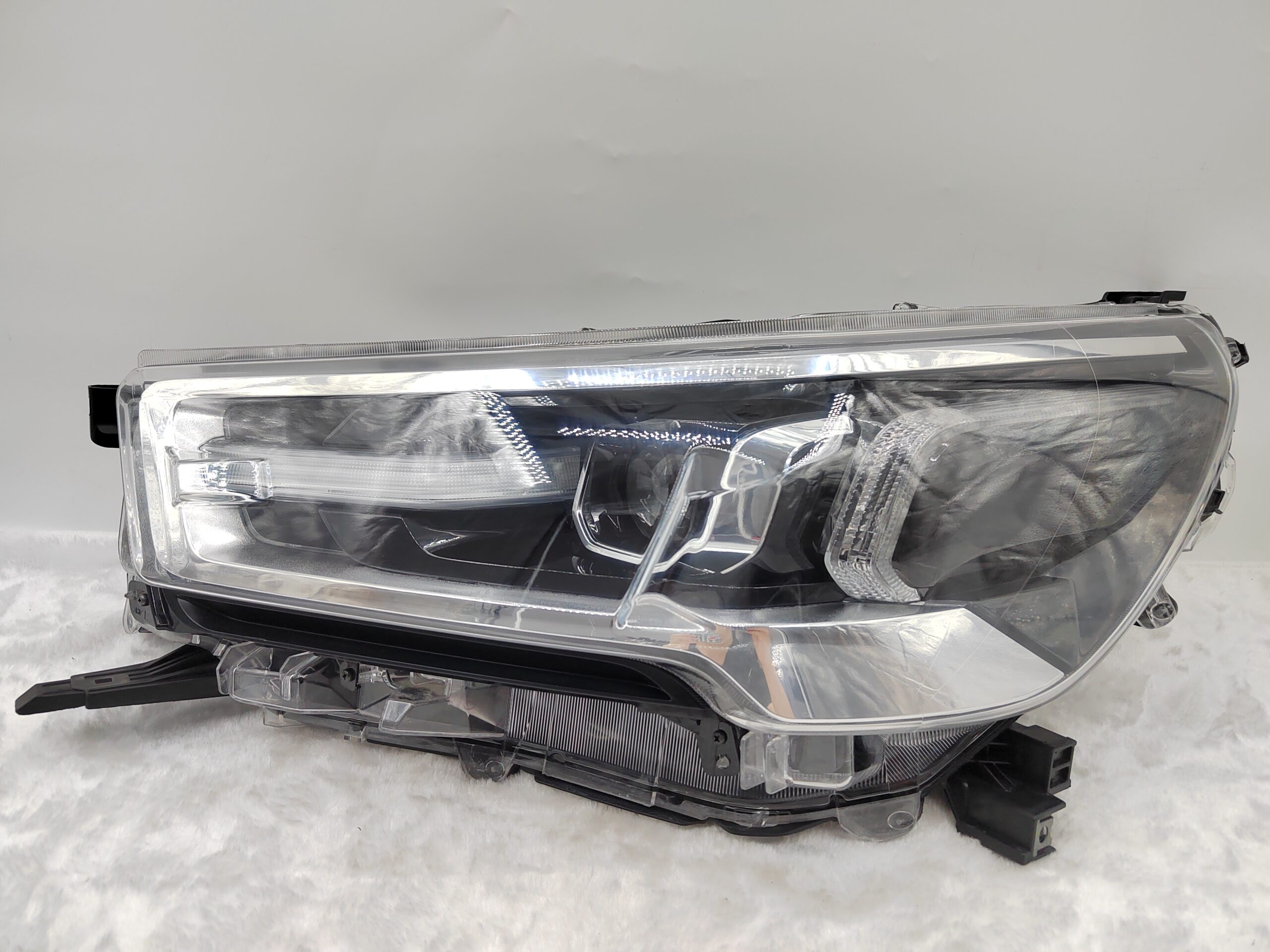 TOYOTA HILUX REVO 2020-2023 LED L.H.S HEADLIGHT ASSEMBLY