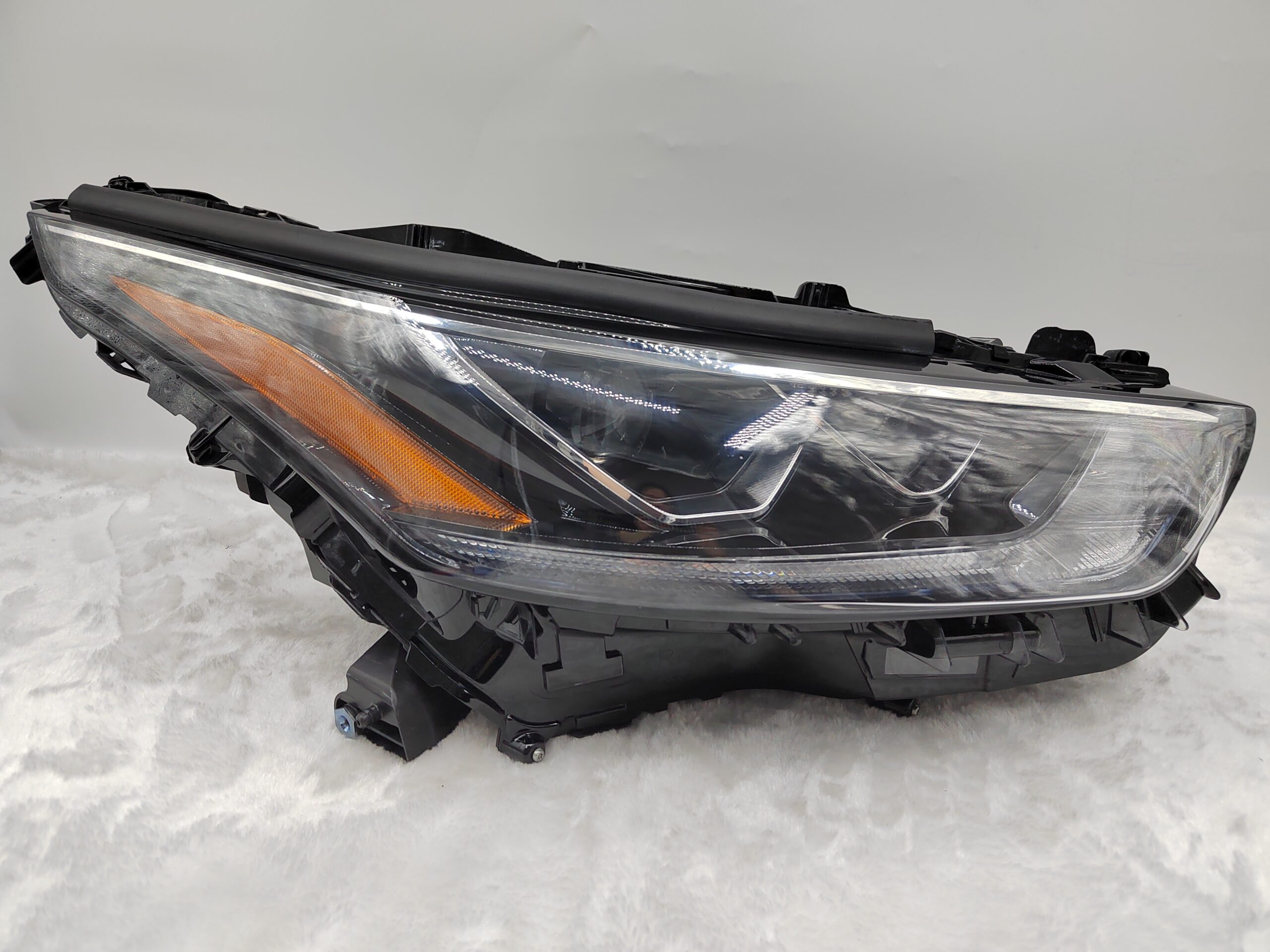 TOYOTA KLUGER 2020-2023 LED R.H.S HEADLIGHT ASSEMBLY