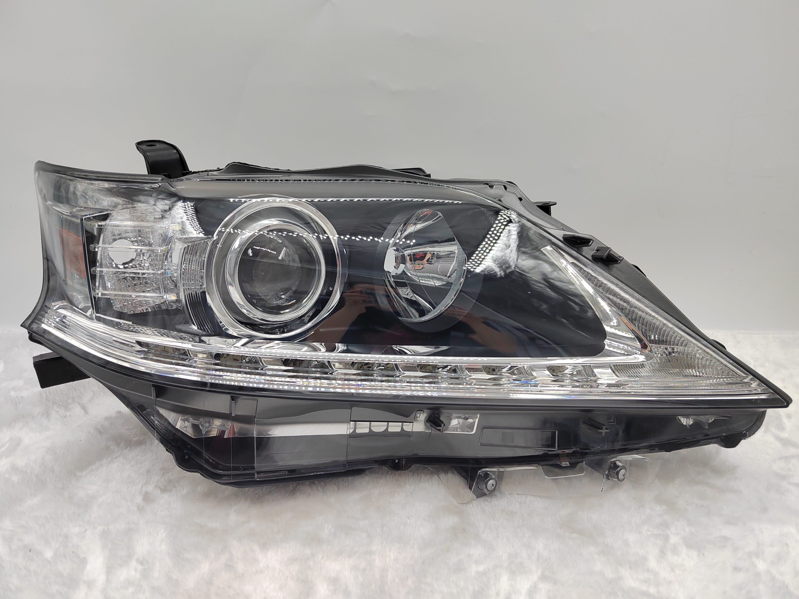 LEXUS RX 350 2013-2015 XENON R.H.S HEADLIGHT ASSEMBLY