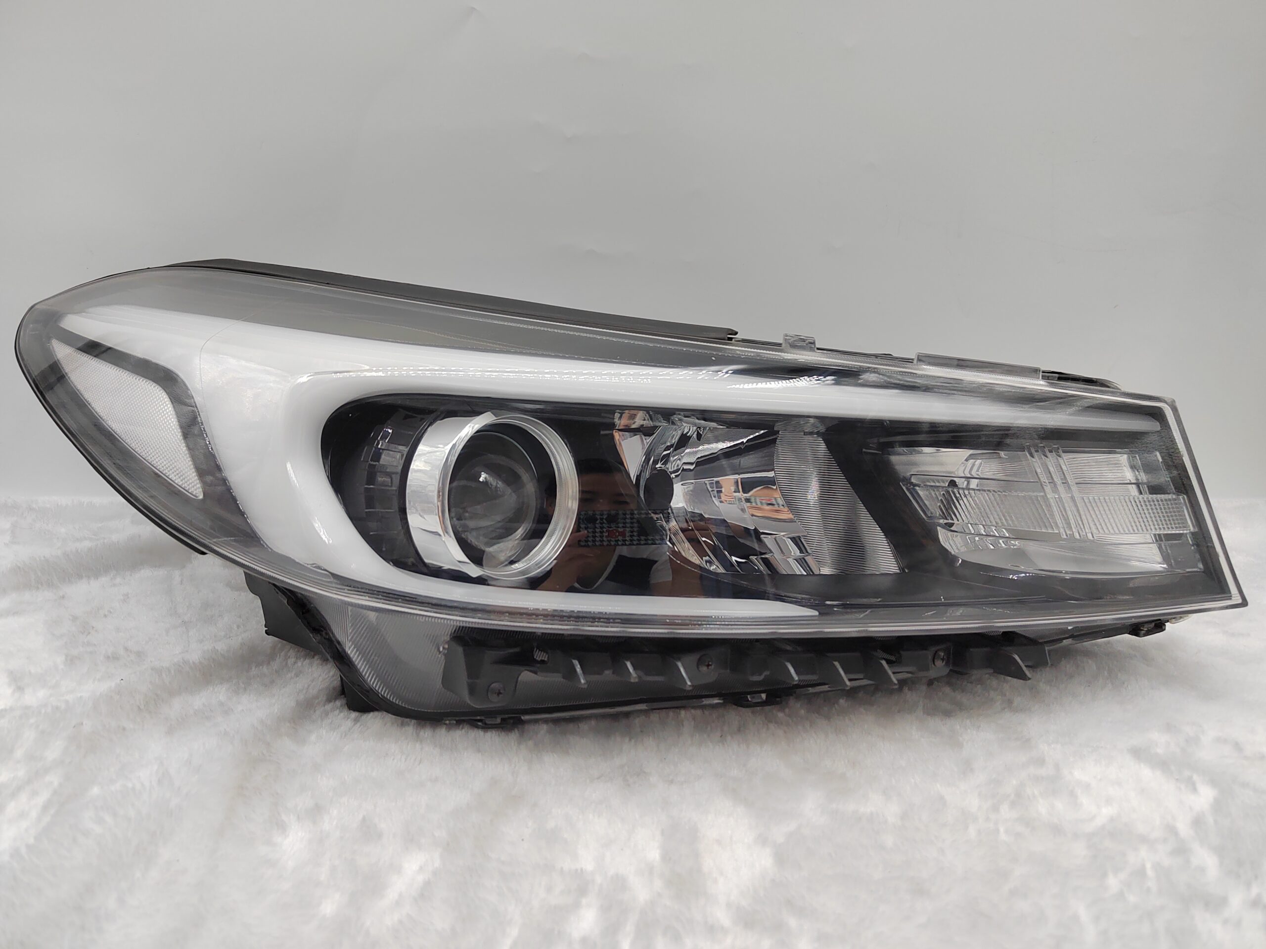 KIA CERATO 2016-2017 HALOGEN R.H.S HEADLIGHT ASSEMBLY