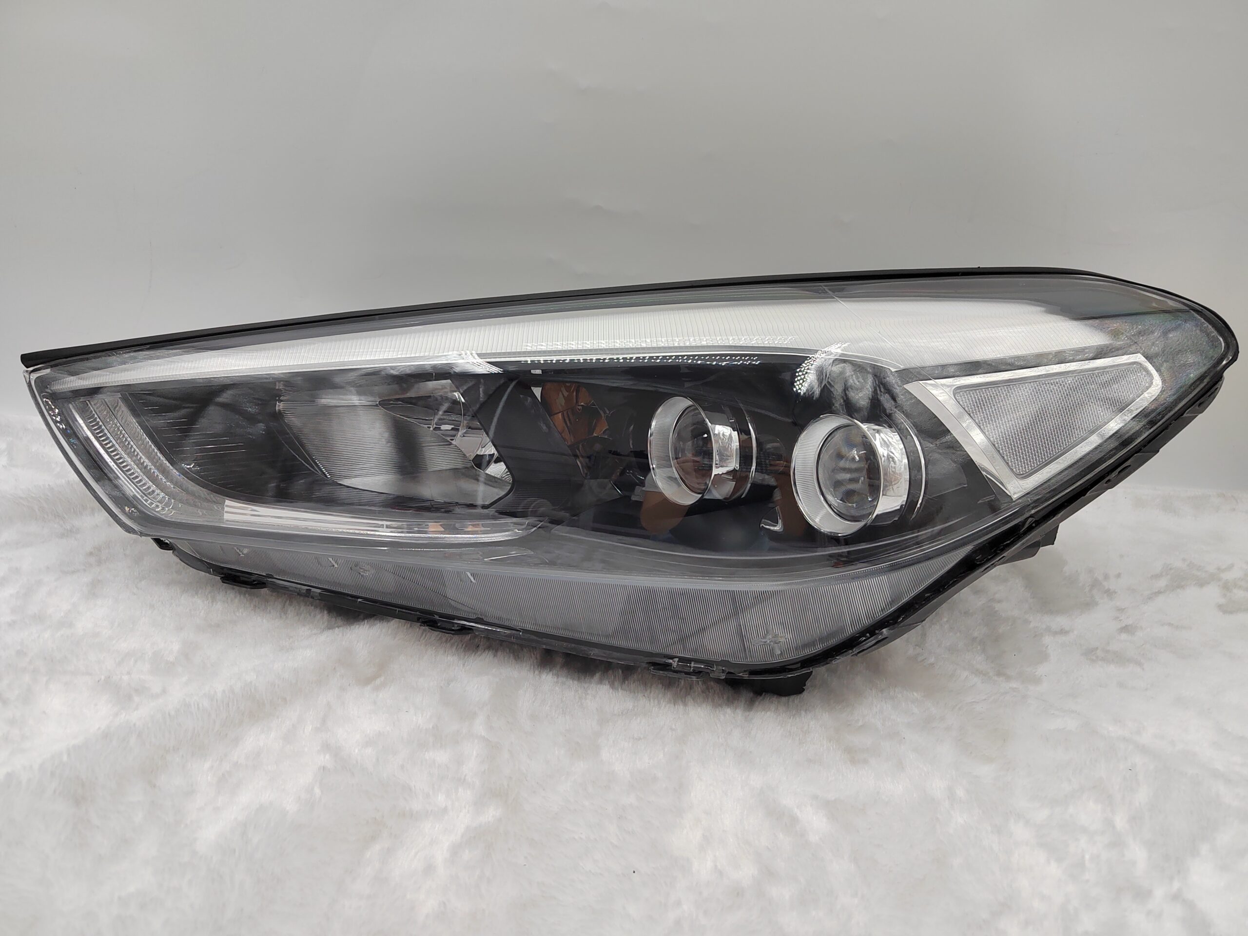 HYUNDAI TUCSON 2015-2017 LED L.H.S HEADLIGHT ASSEMBLY