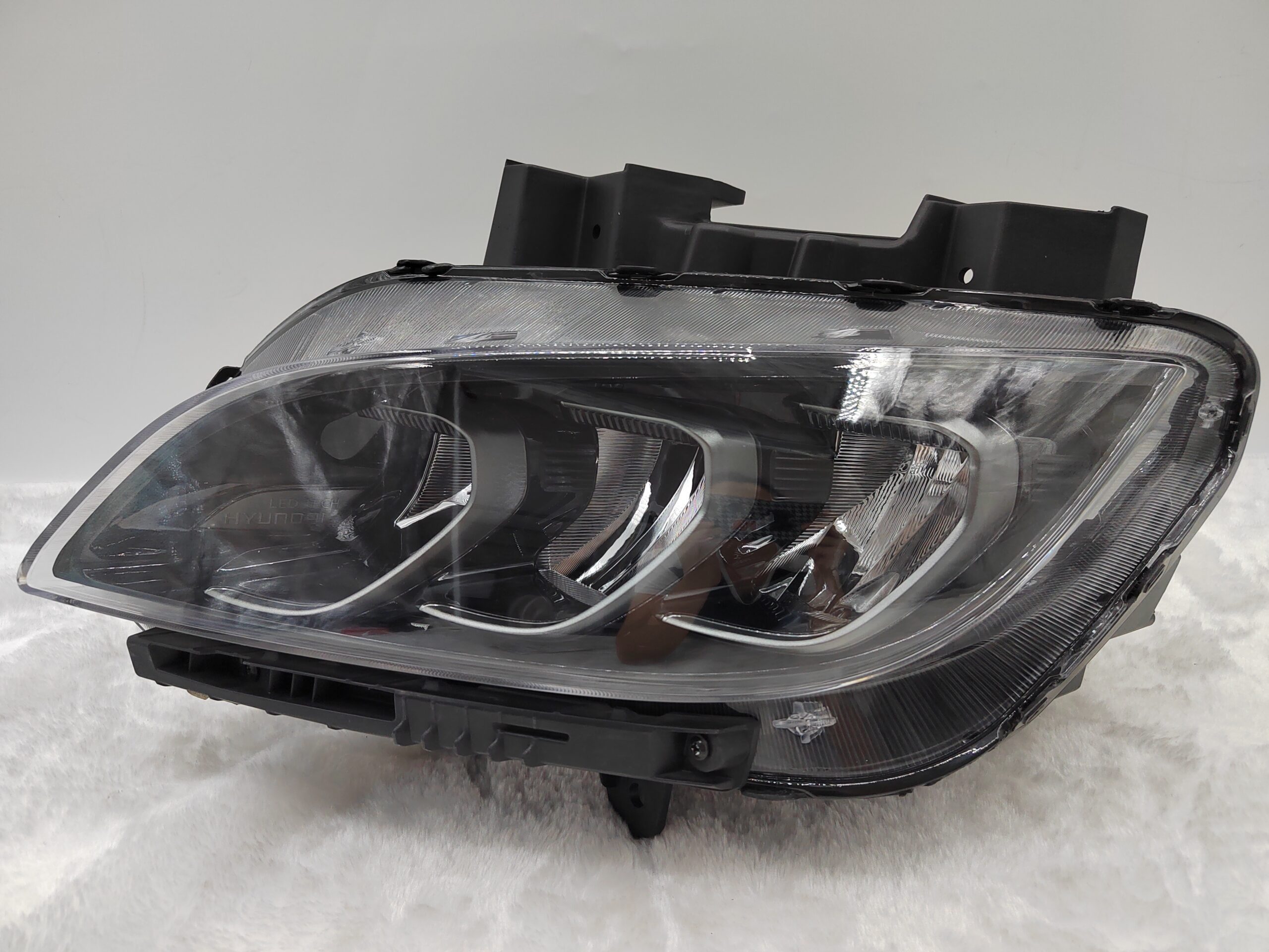 HYUNDAI KONA 2021-2023 LED L.H.S HEADLIGHT ASSEMBLY