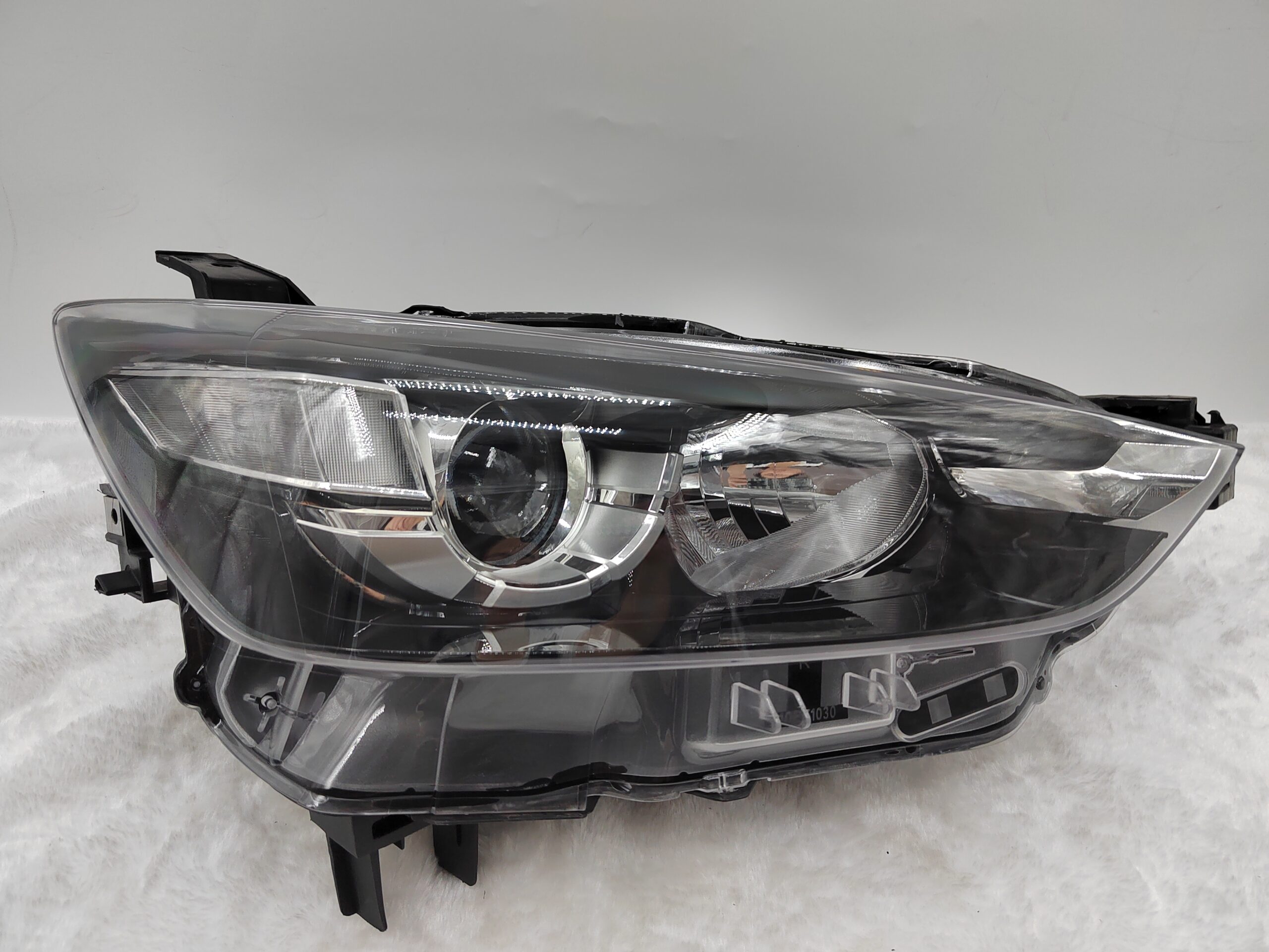 MAZDA CX-3 2016-2018 HALOGEN R.H.S HEADLIGHT ASSEMBLY