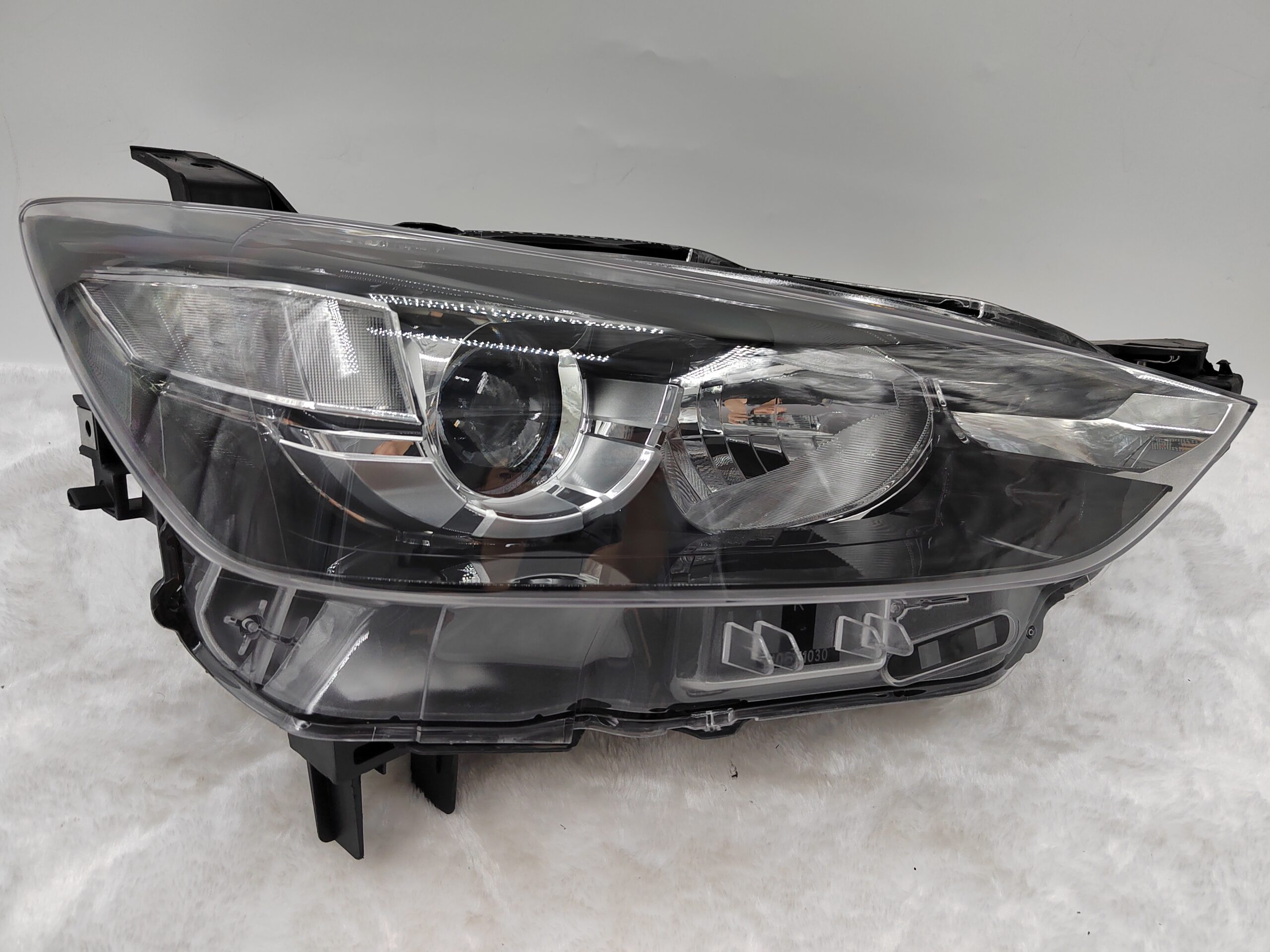 MAZDA CX-3 2016-2018 HALOGEN R.H.S HEADLIGHT ASSEMBLY