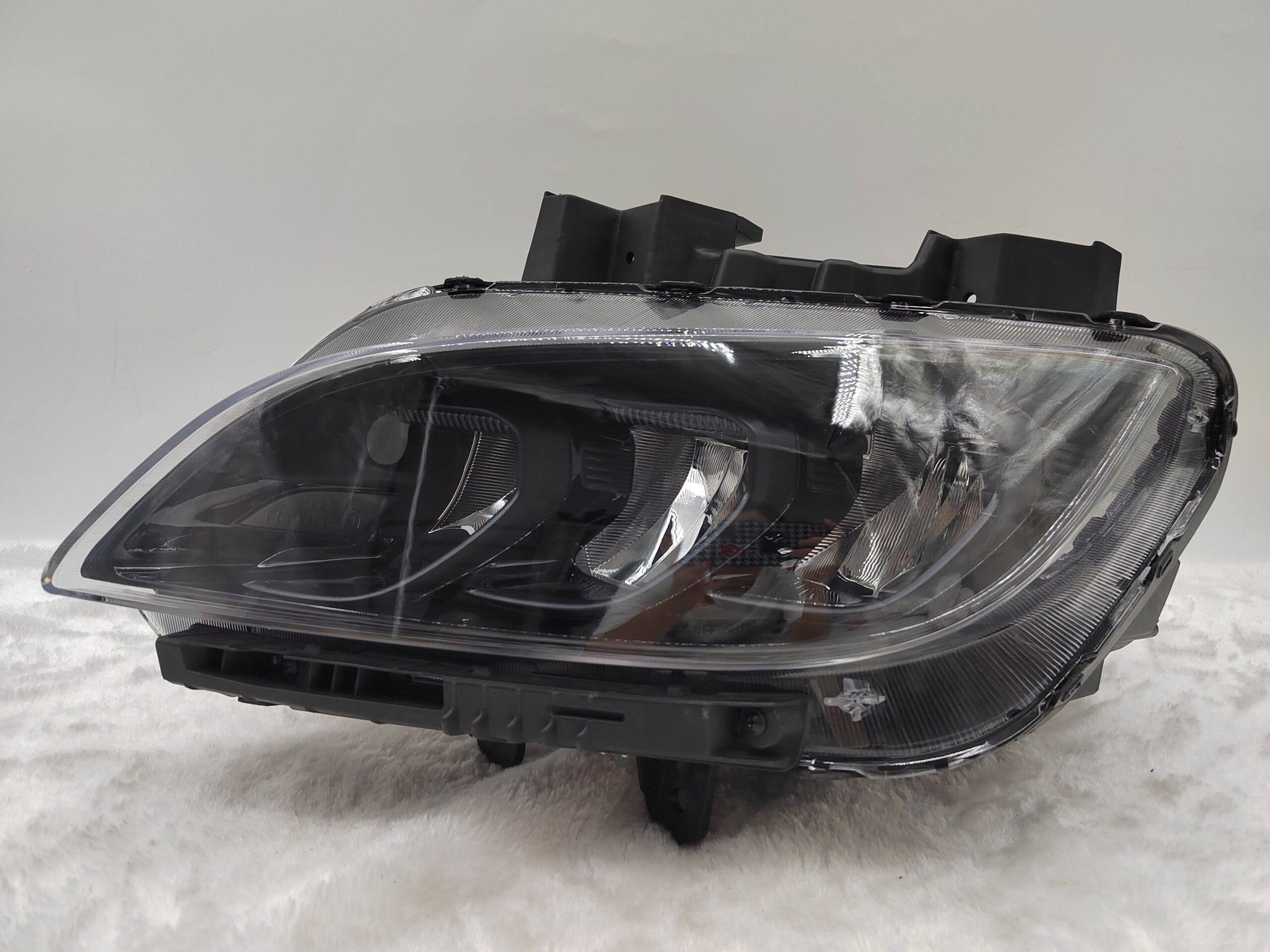 HYUNDAI KONA 2021-2023 LED L.H.S HEADLIGHT ASSEMBLY