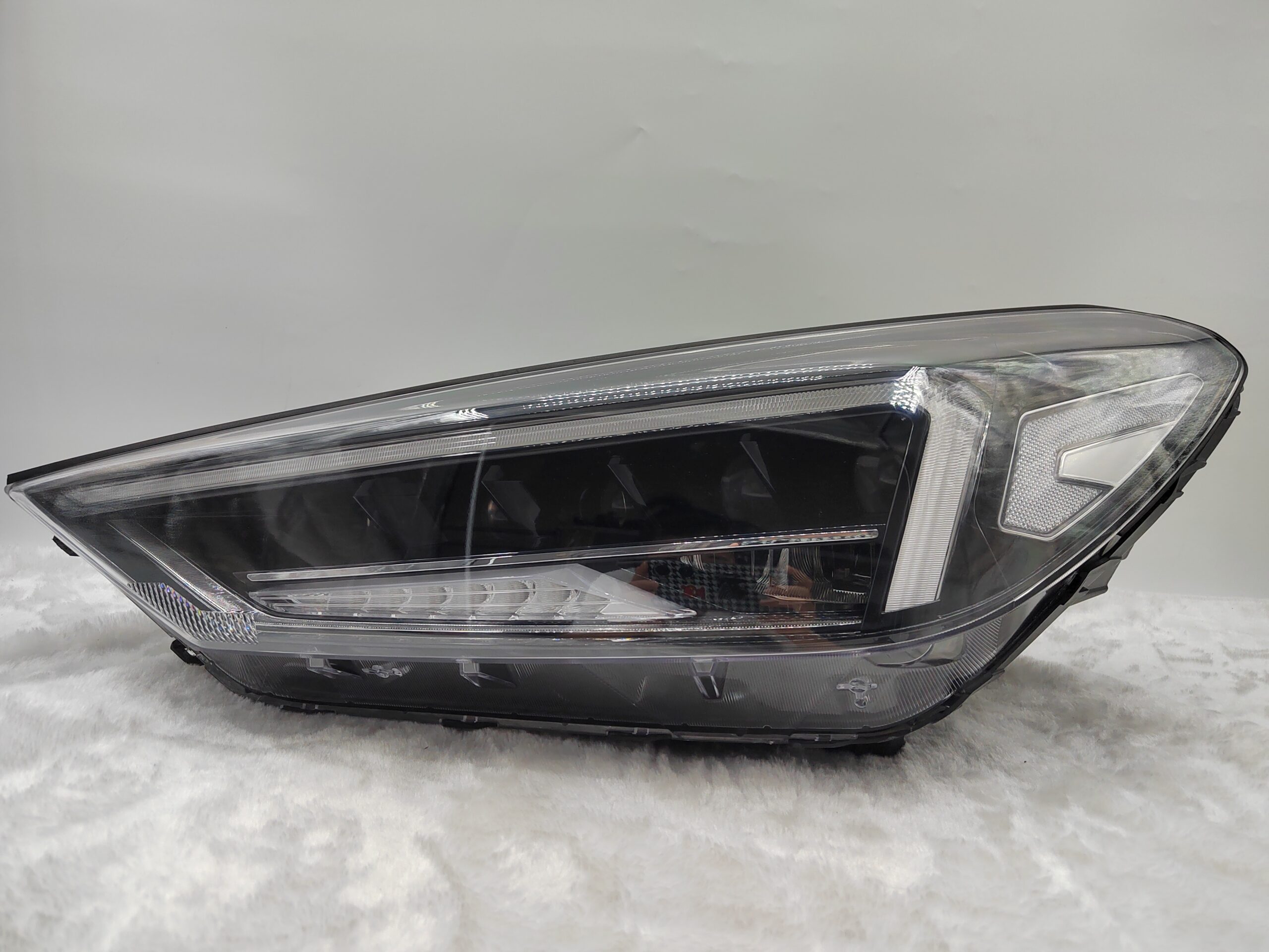 HYUNDAI TUCSON III 2018-2020 LED L.H.S HEADLIGHT ASSEMBLY