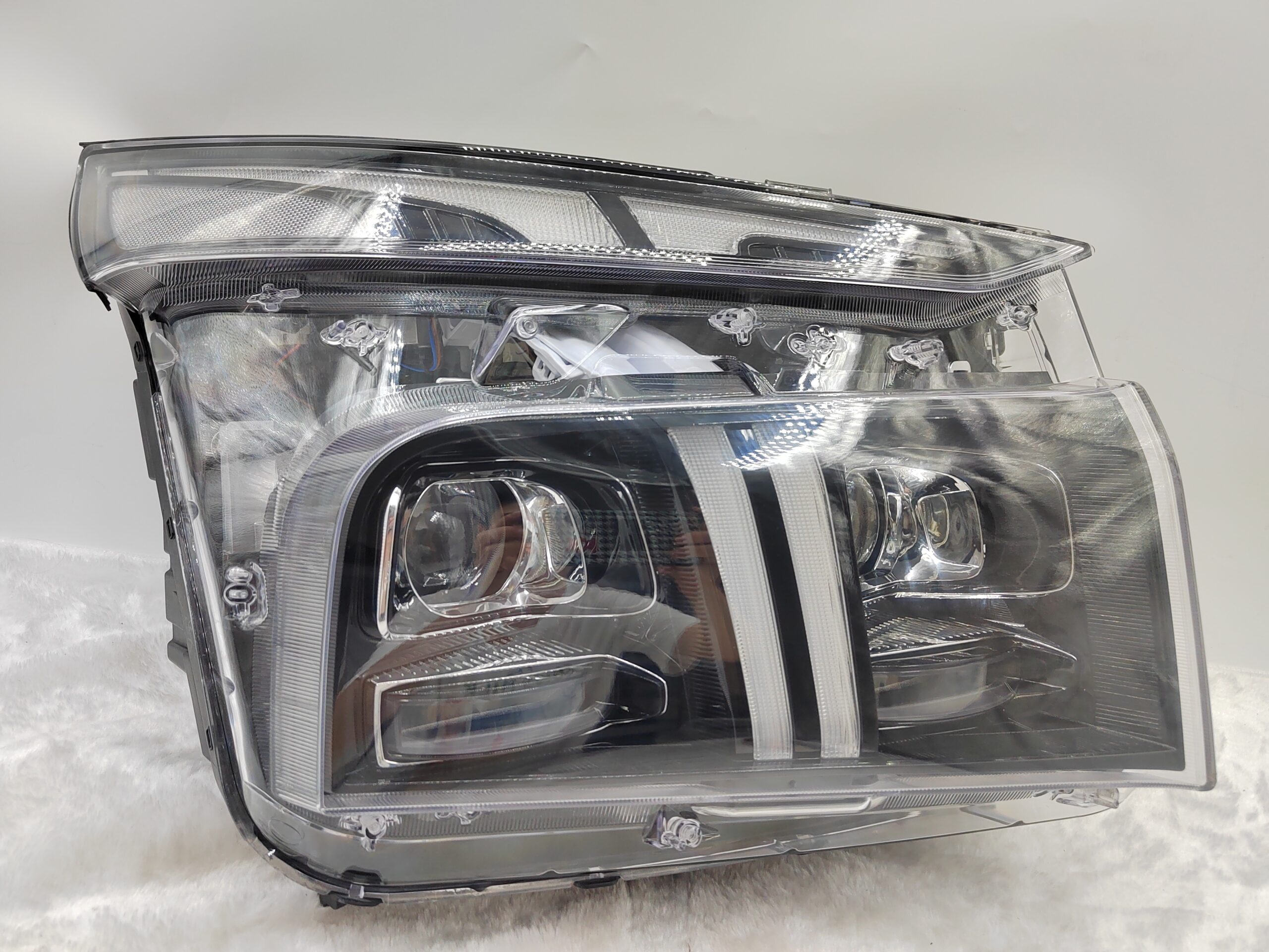 HYUNDAI SANTA FE 2021-2023 LED R.H.S HEADLIGHT ASSEMBLY