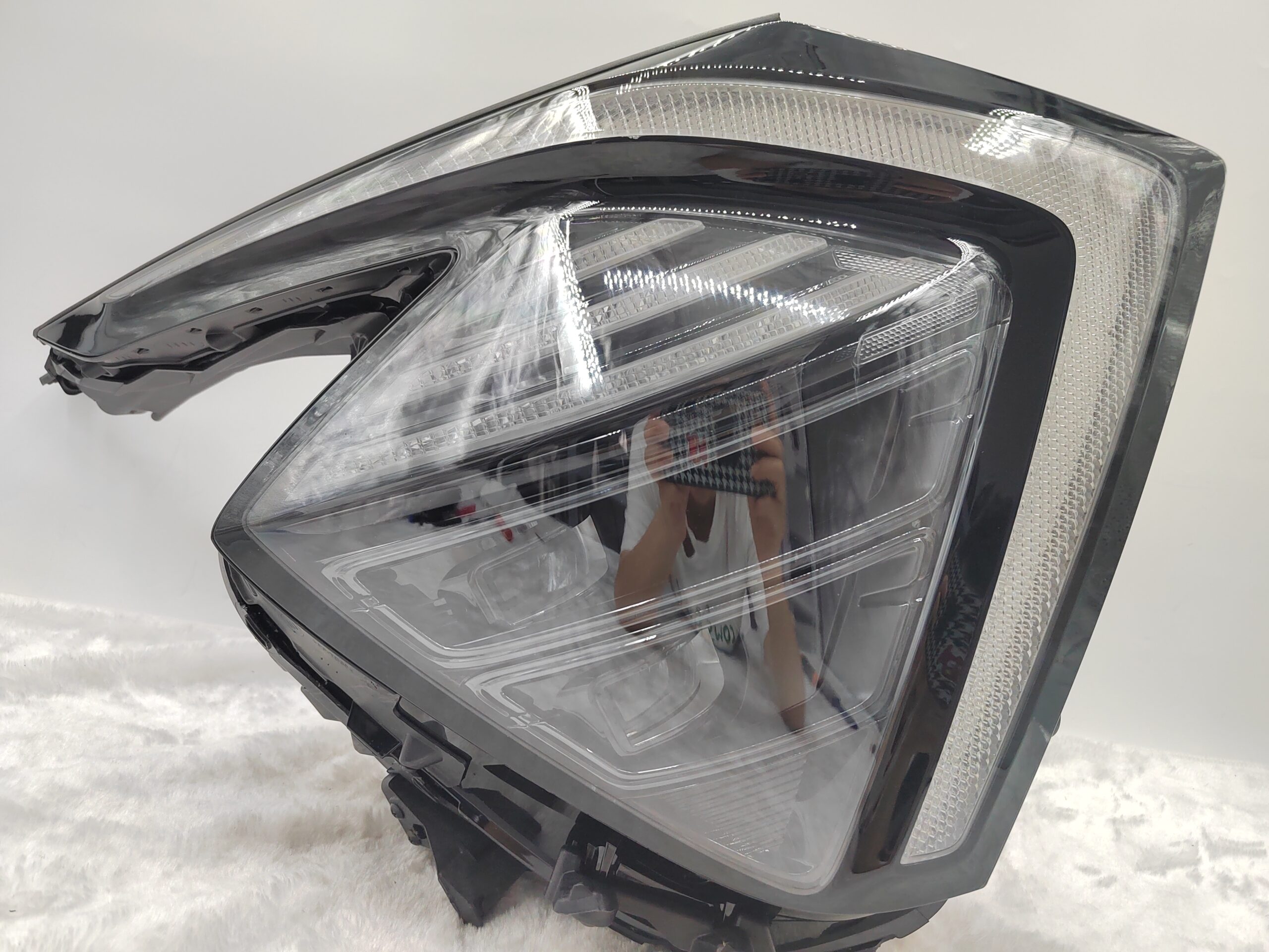 KIA SPORTAGE 2022-2024 LED R.H.S HEADLIGHT ASSEMBLY